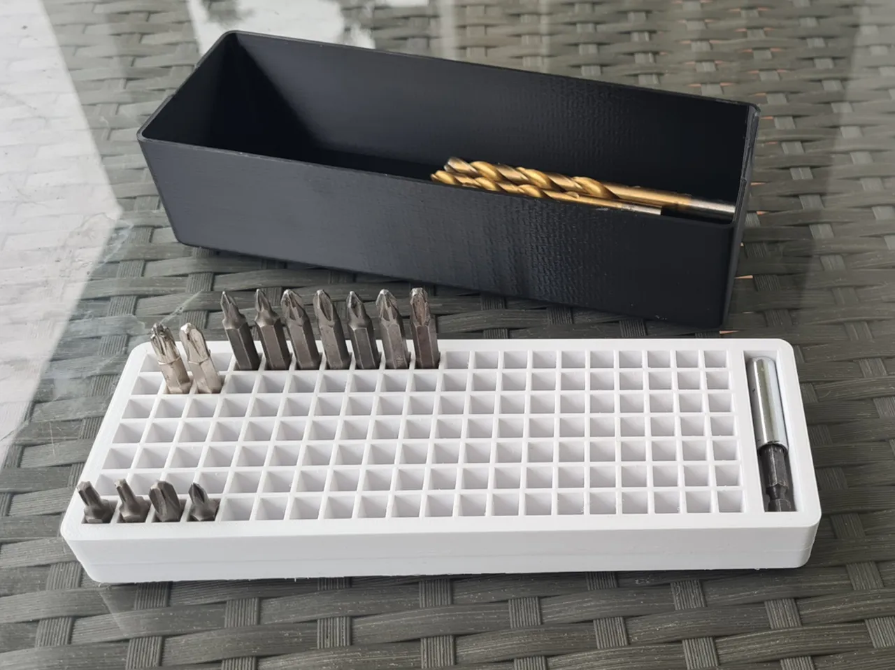 Schraubendreher Bit Box und Bithalter / Drill Bit Storage by comartist |  Download free STL model | Printables.com