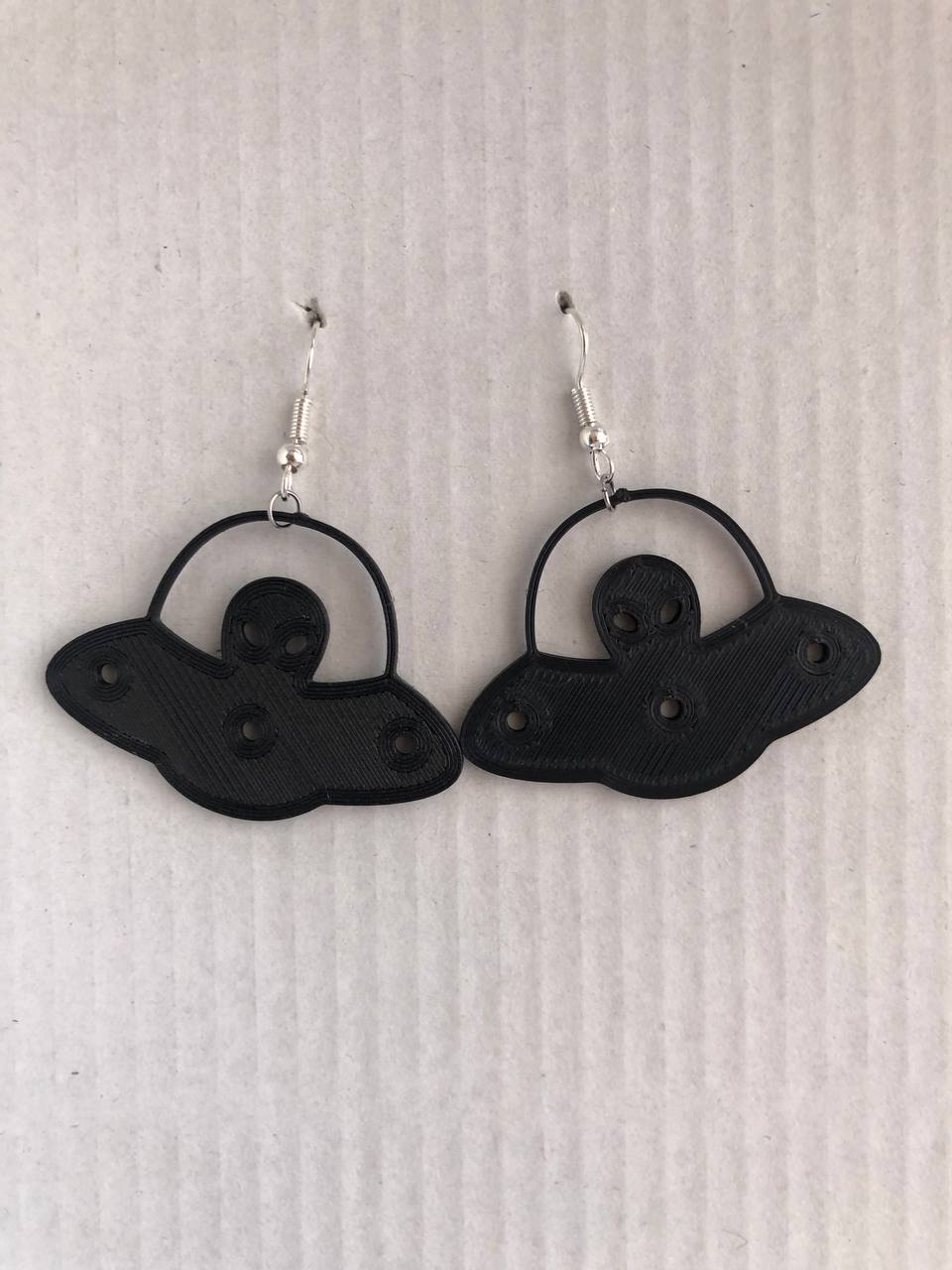 Earring Alien space ship pendant