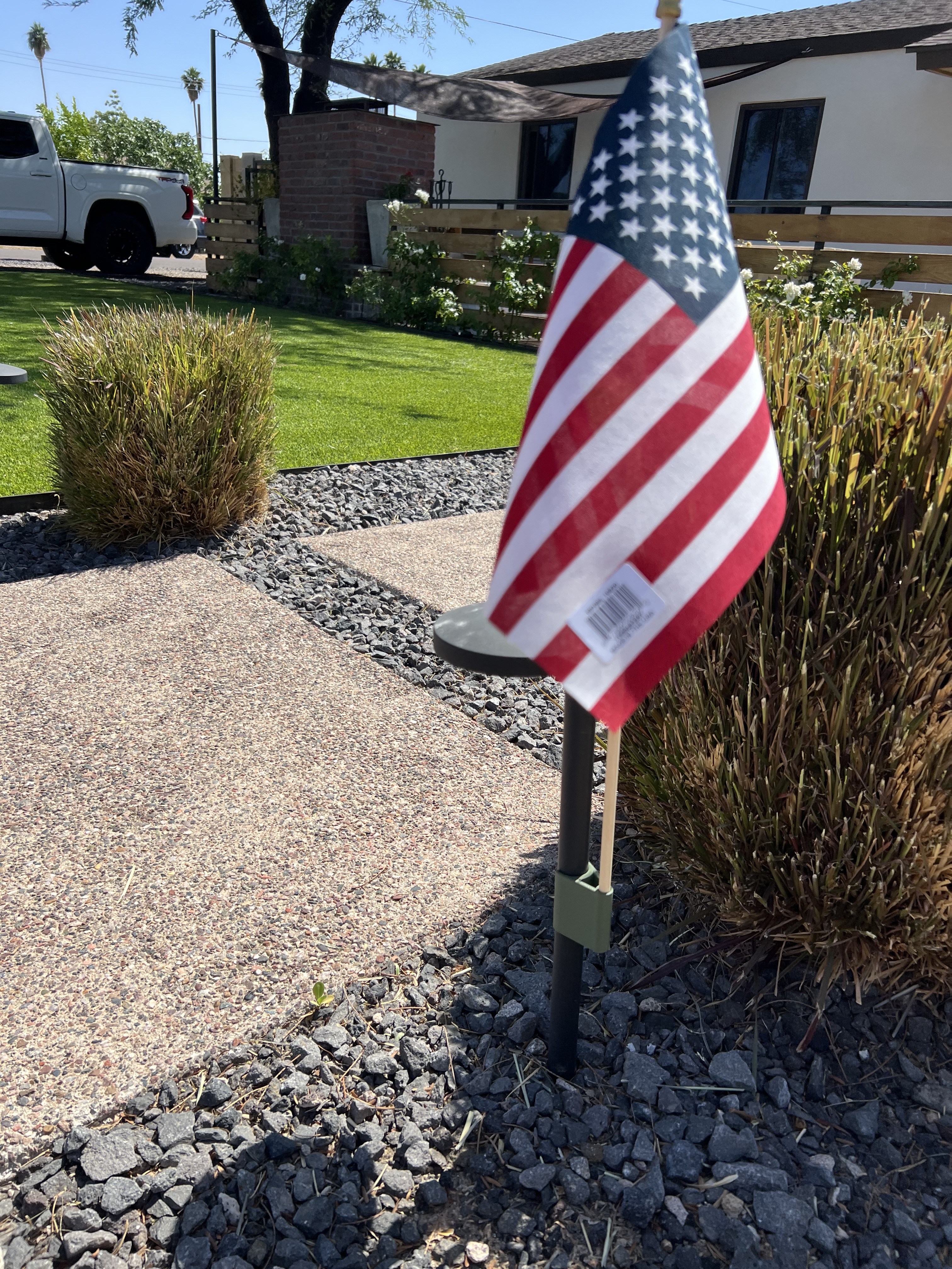 Landscape Light Flag Holder