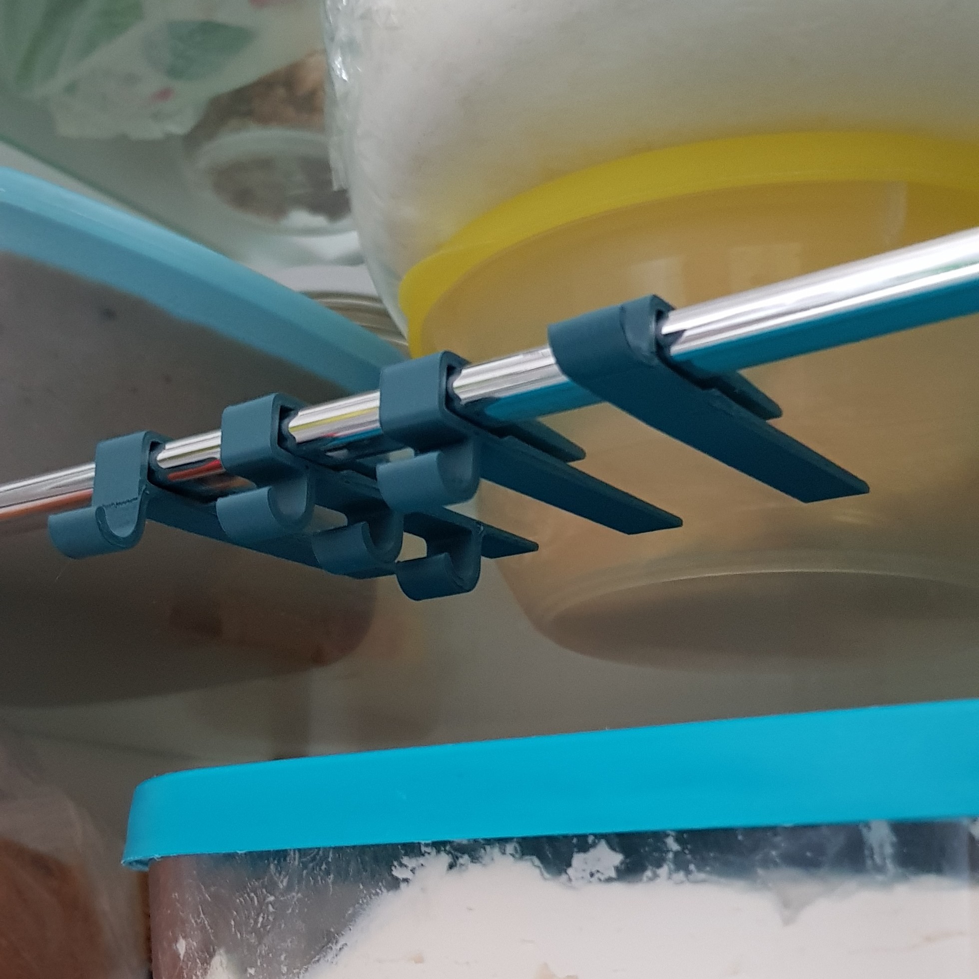 Space-Saving Hook for Fridge — thumbnail 4