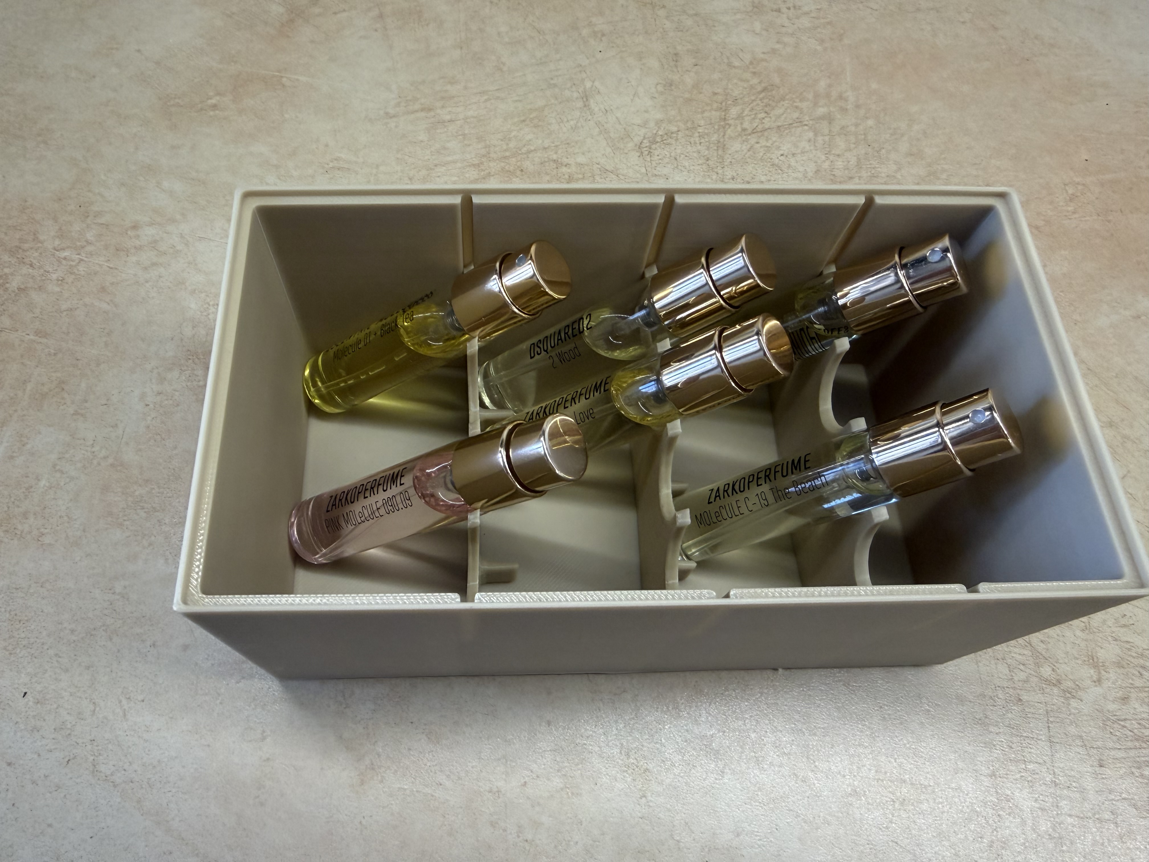 Perfume organizer 8 ml x 12 bottles