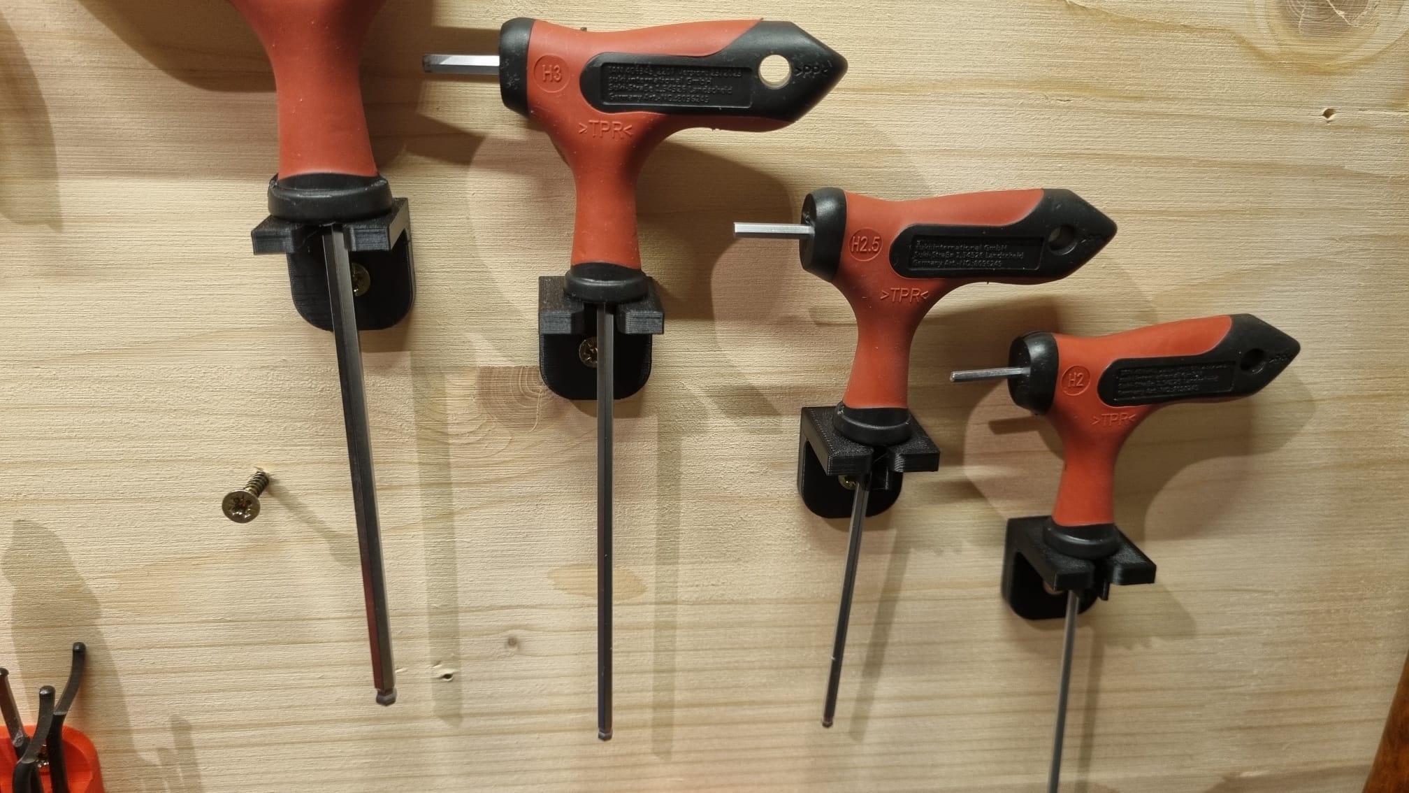 Allen key/hex key wall holder by mk90 Download free STL model