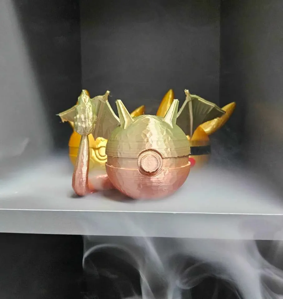 Charizard Em Pokebola Por