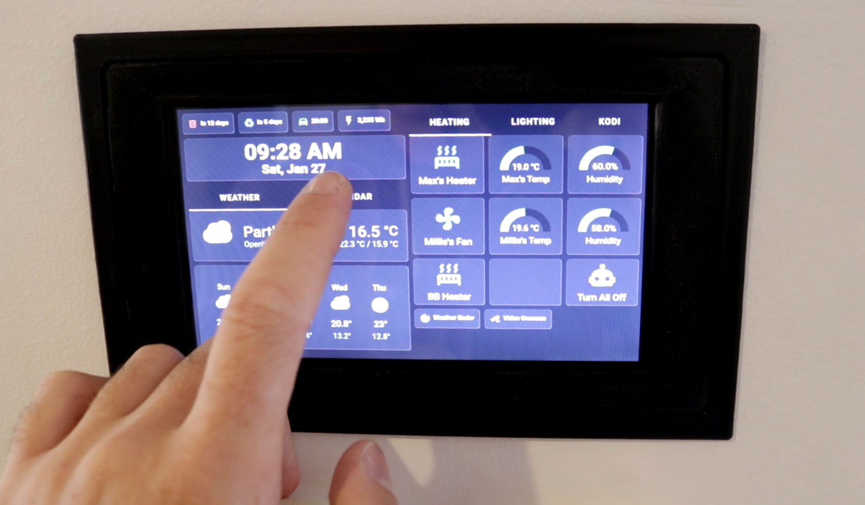 Raspberry Pi 7" Touch Display Flush Wall Mount Panel for Home Automation Kiosk