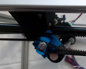 Belt tensioner