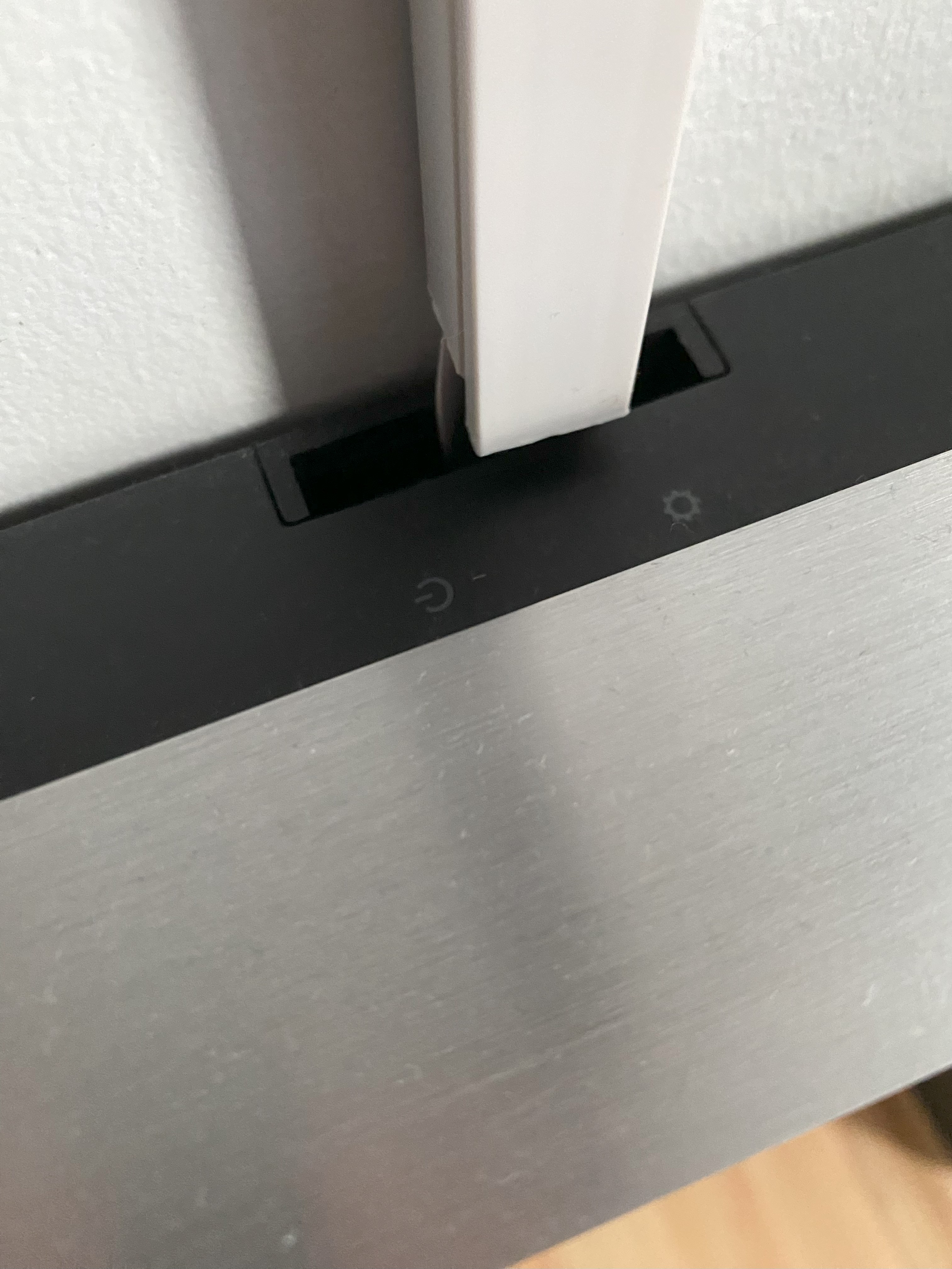 Wire guide for Beosound stage