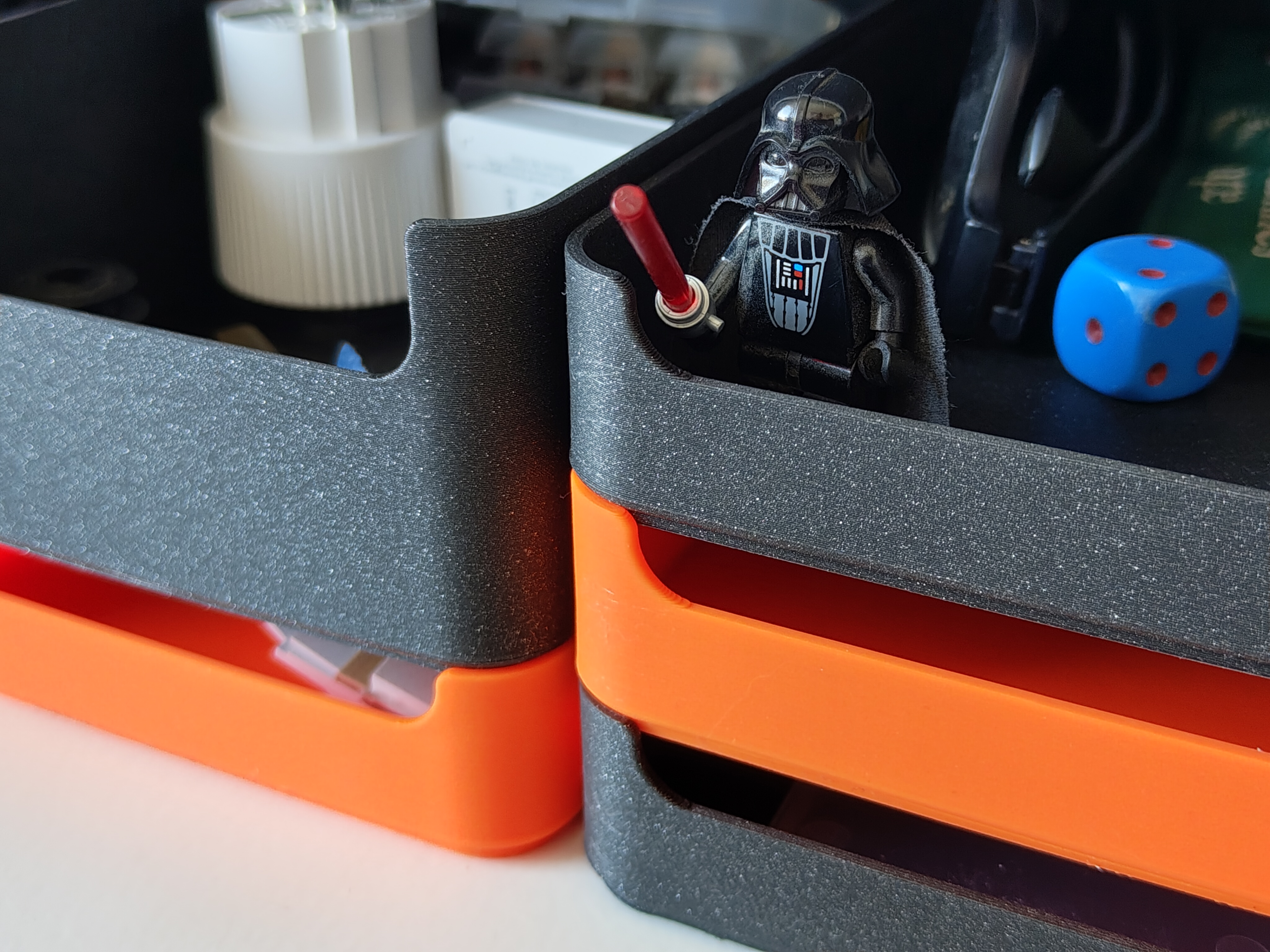 Stackable storage tray
