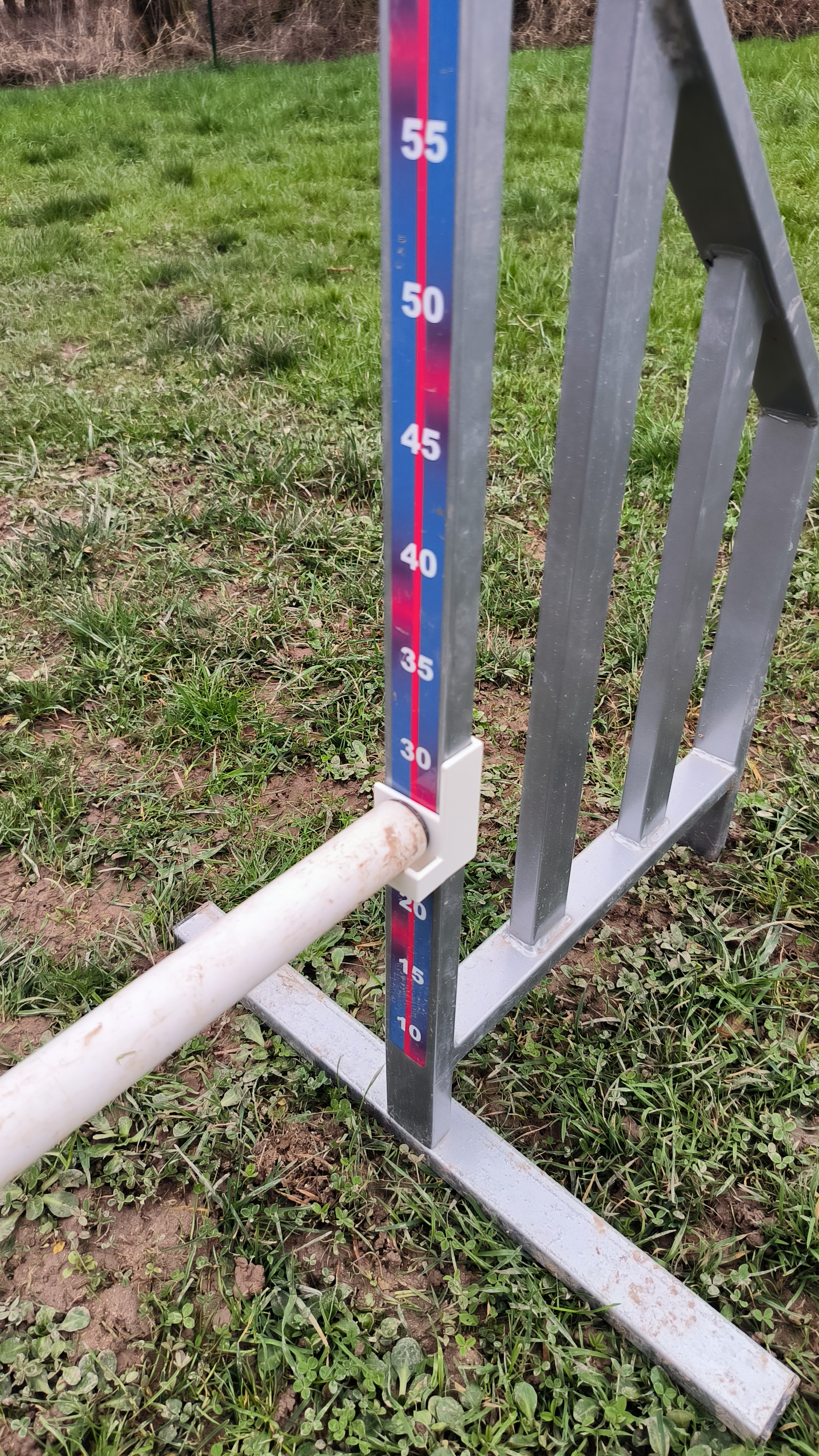 Taquet haie agility