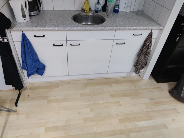 Small towel hook