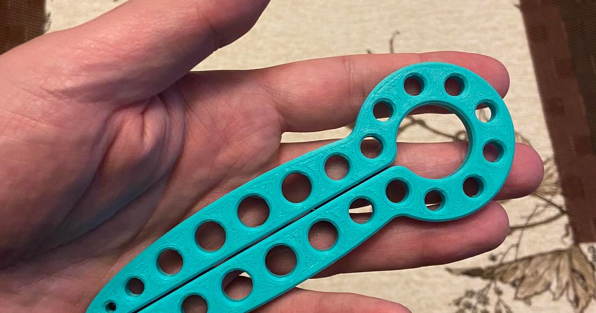 Fast&Easy Pet Food Squeezer (for pet food bags/dog food pouches) by Niuthon Download free STL