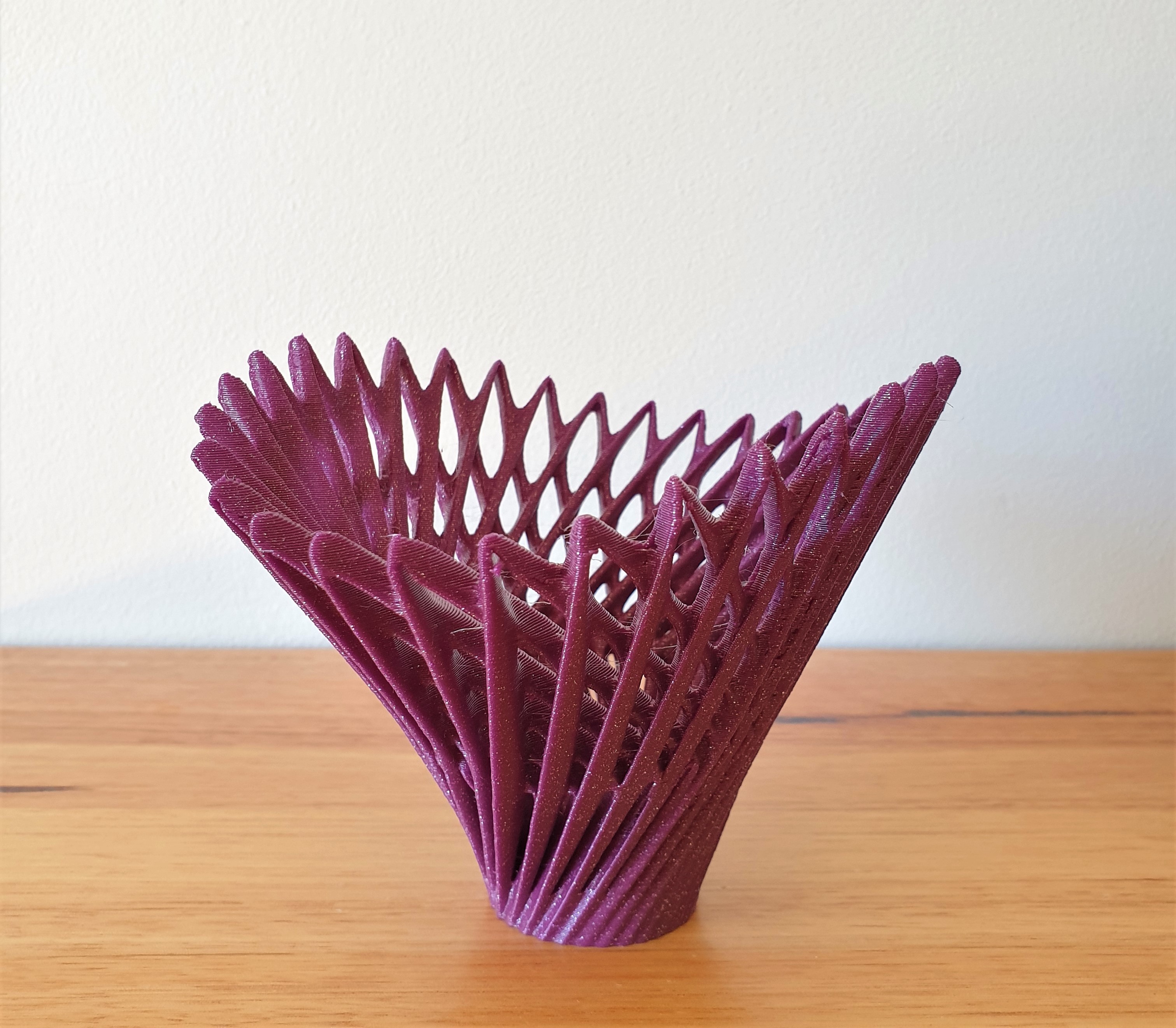 Fan vase