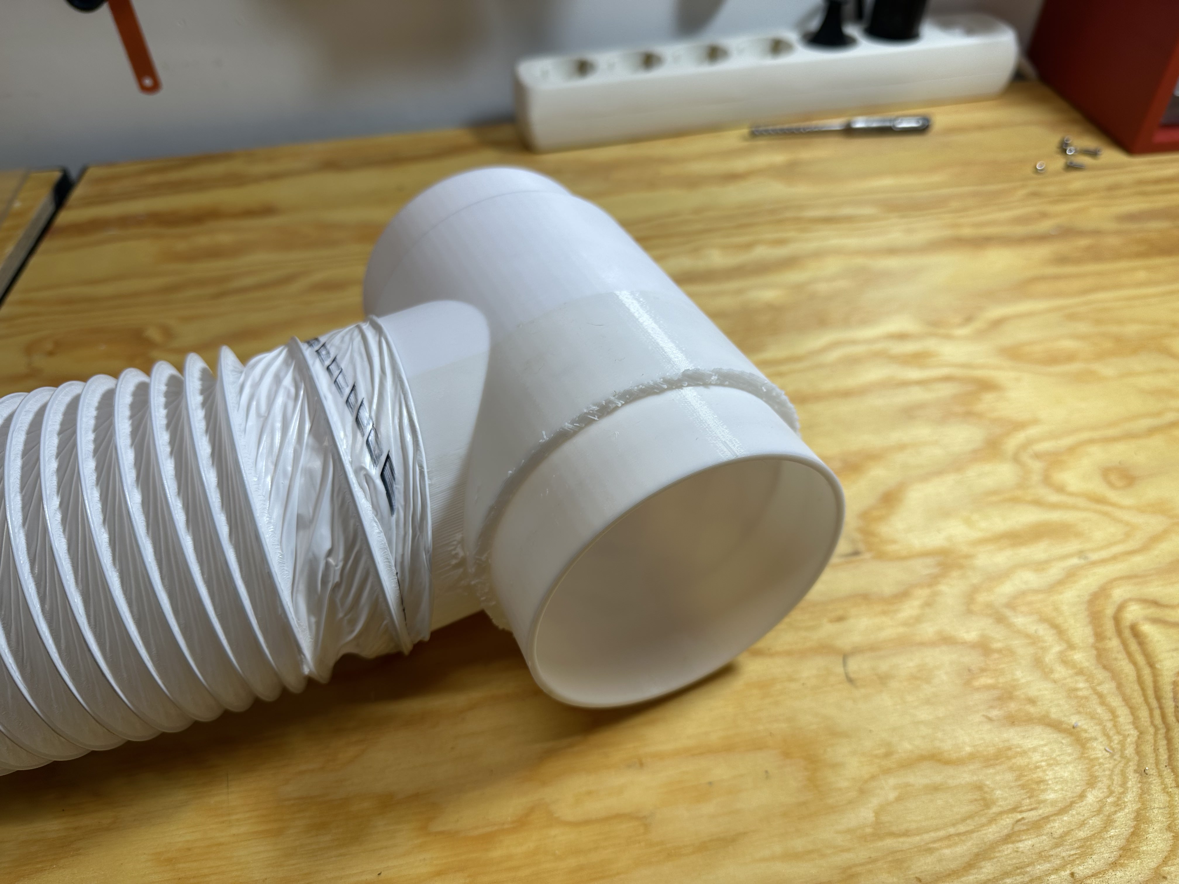 Air System / Ventilation - Tee Piece for 100mm / 4 inch Tubes