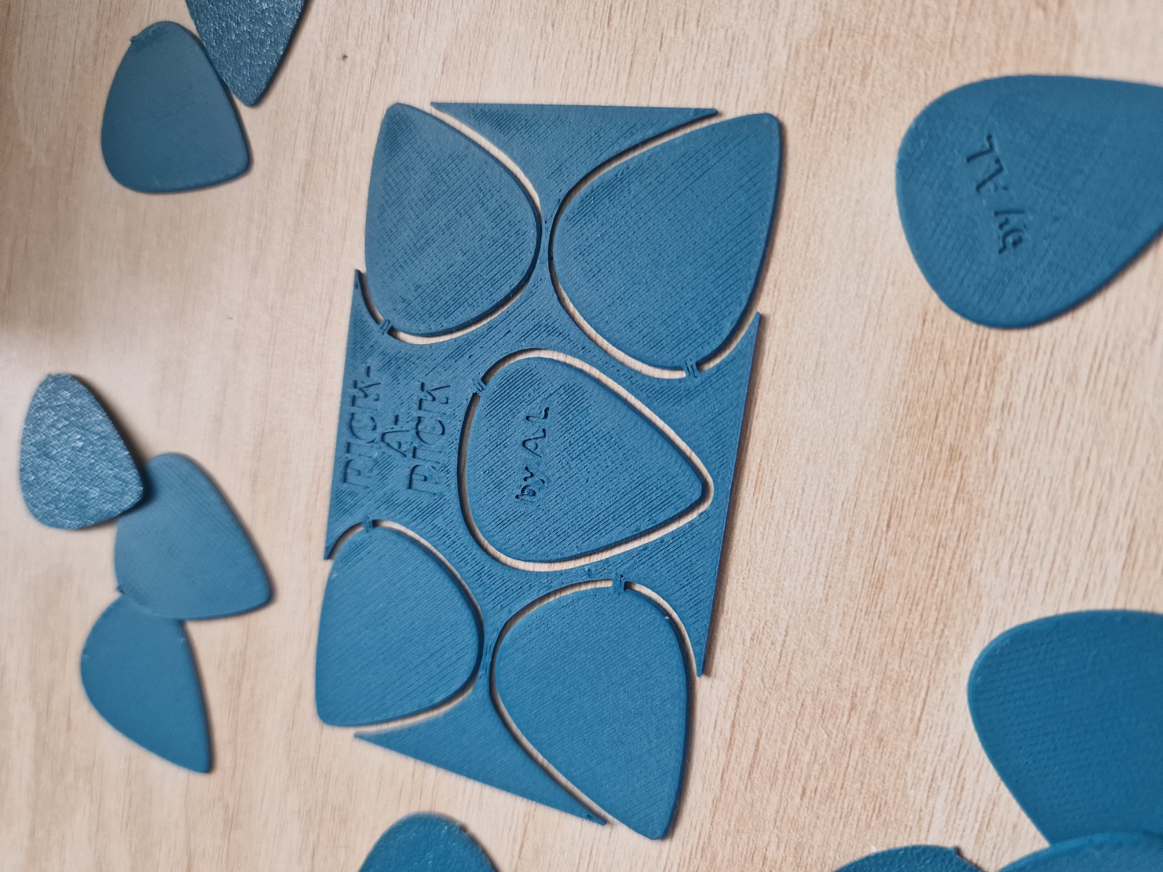 Guitar pick card // Pick-a-Pick