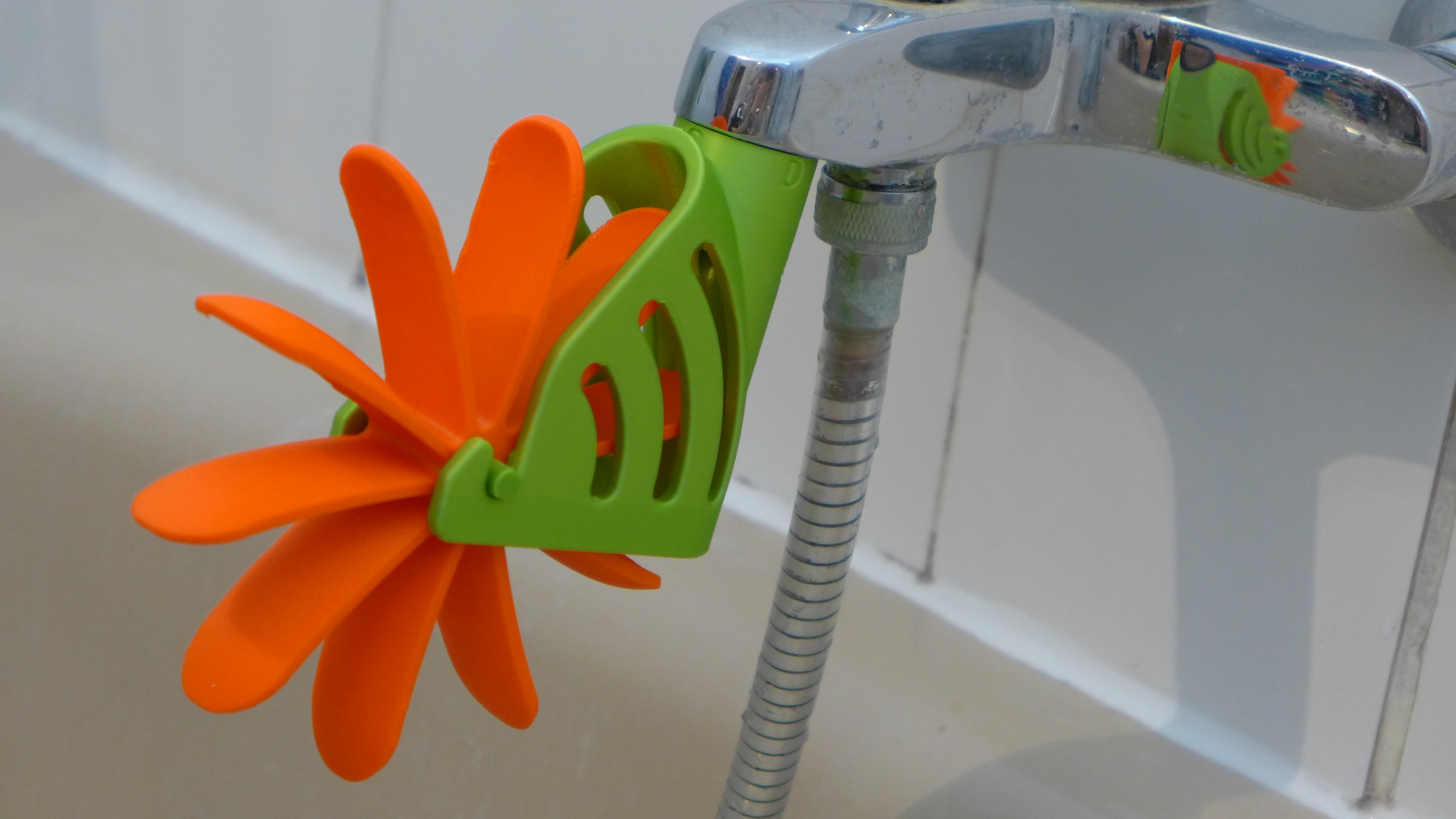 Bathtub Water Turbine | Children Toy