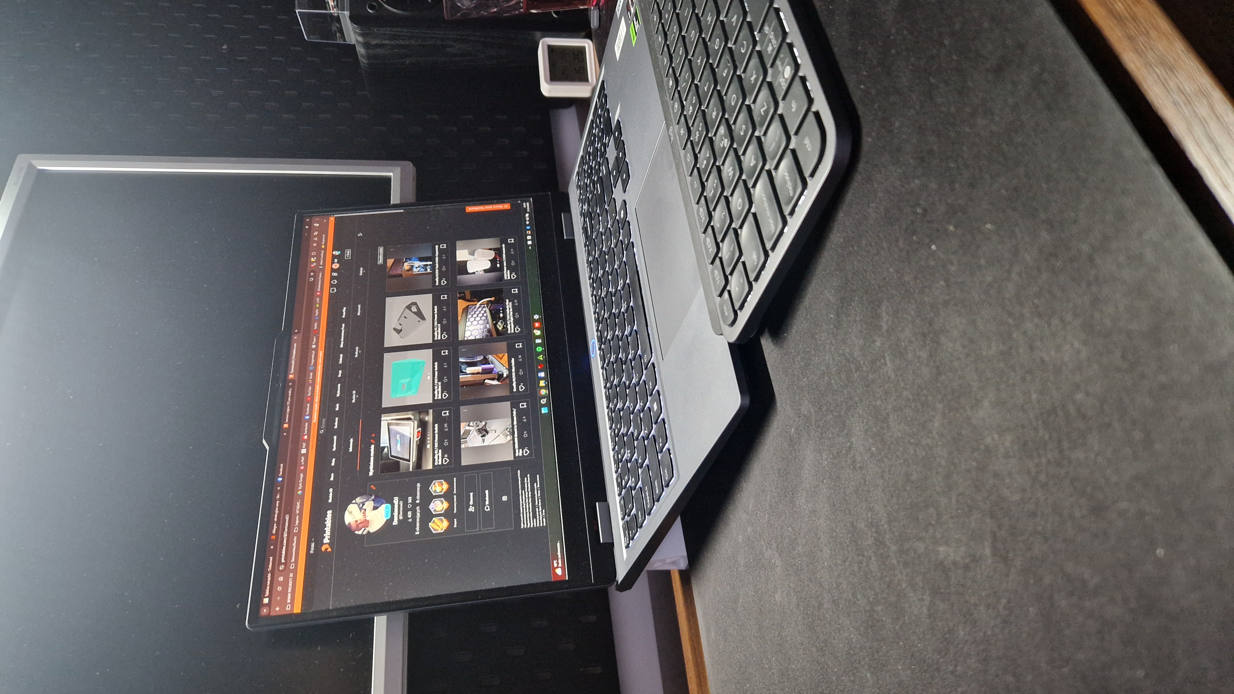 Lenovo LOQ Cooling Stand