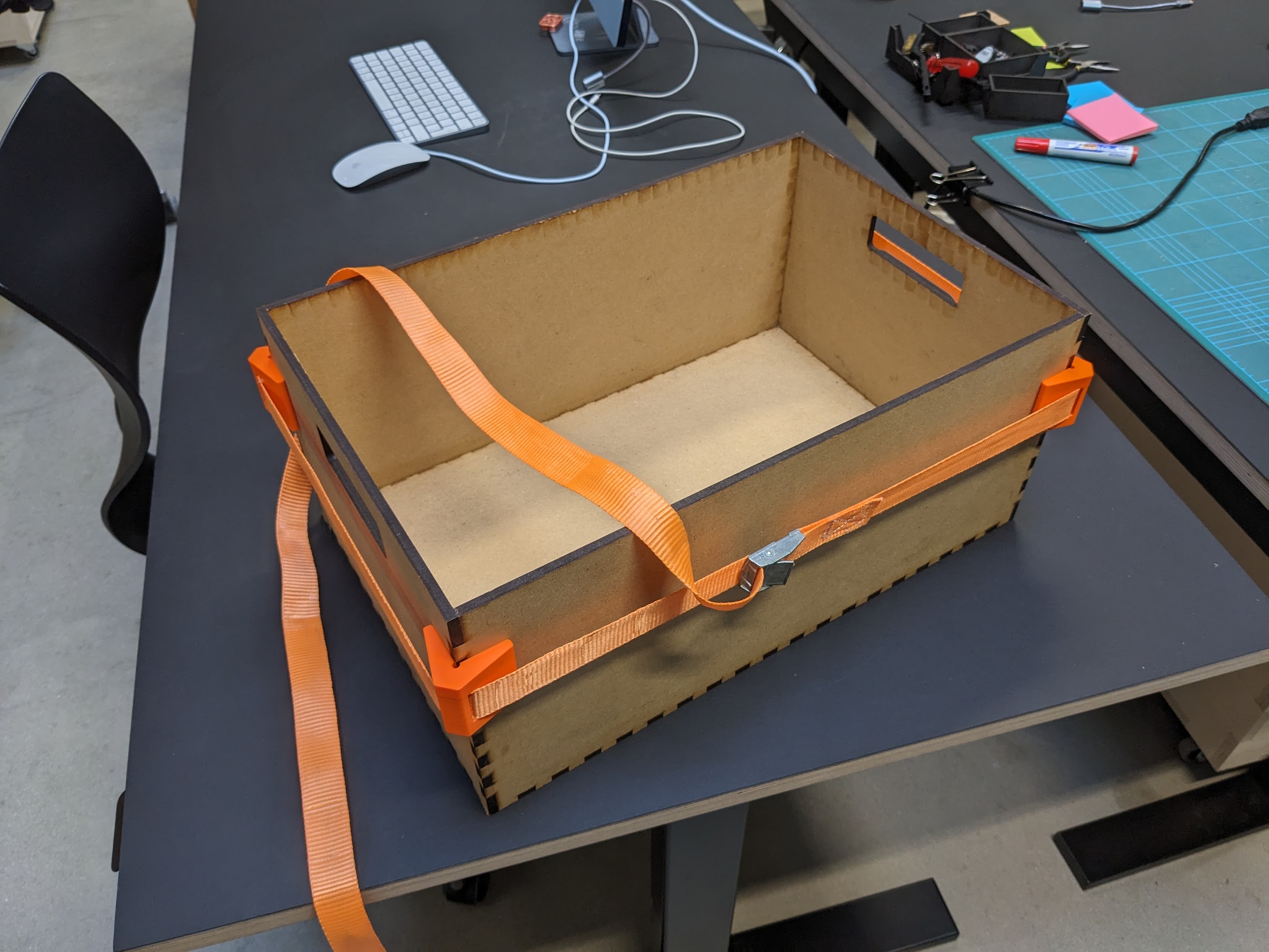 STRAPVICE (BandClamp) (Parametric) (Fusion360)