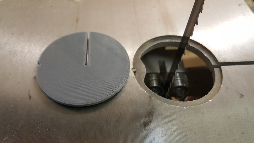 Miniatura 3 do modelo 3D Ridgid Bandsaw table insert