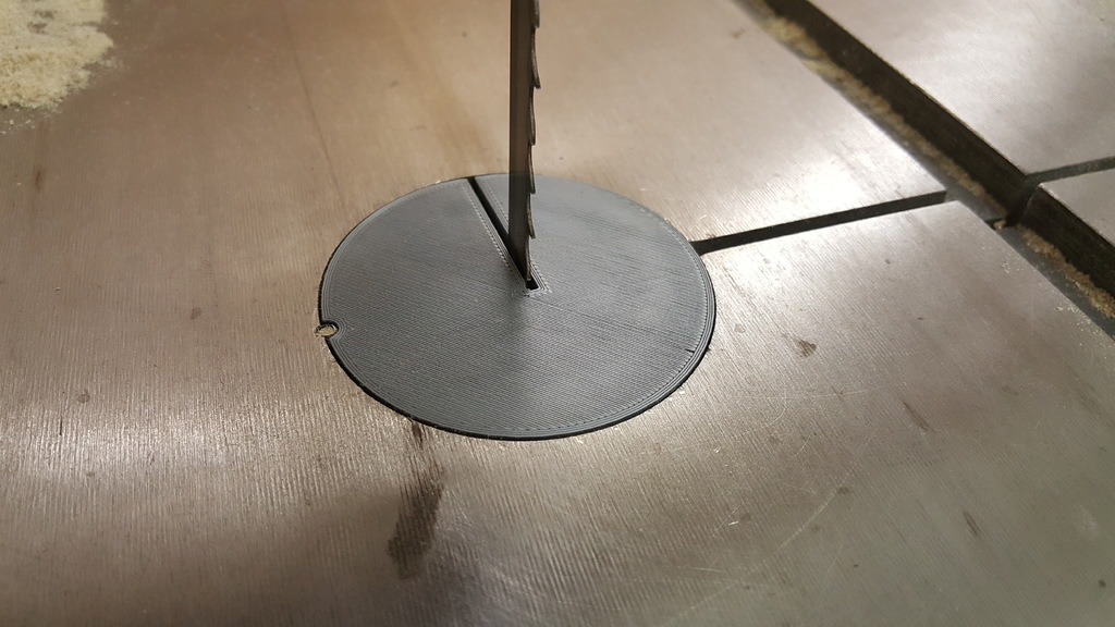 Miniatura 5 do modelo 3D Ridgid Bandsaw table insert