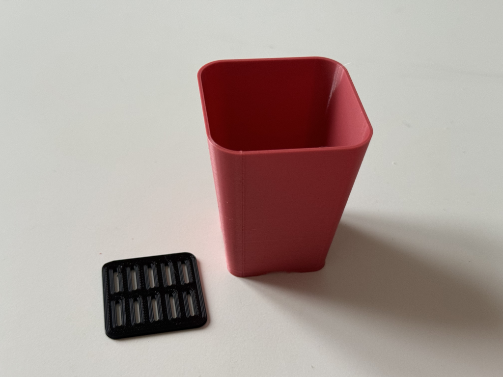 Seeding pot