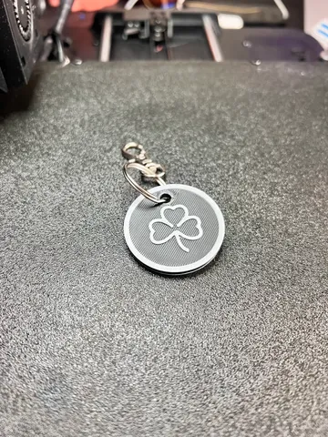 3 leaf clover key chain