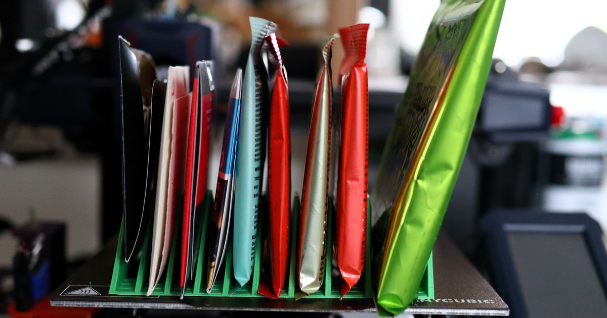 Guitar String Organizer by emirizzi | Download free STL model ...