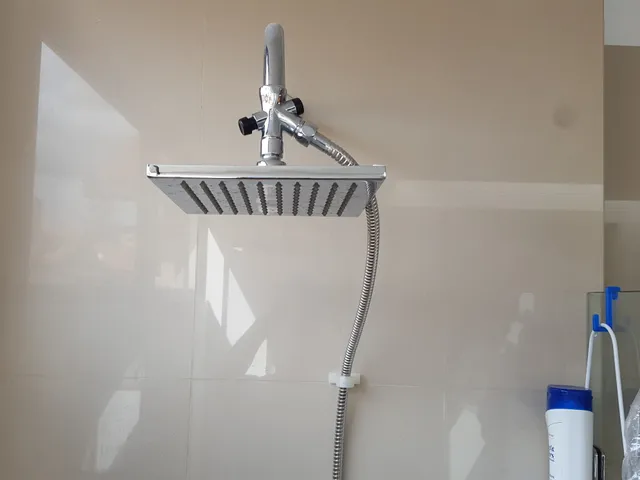 Gancho soporte ducha manual