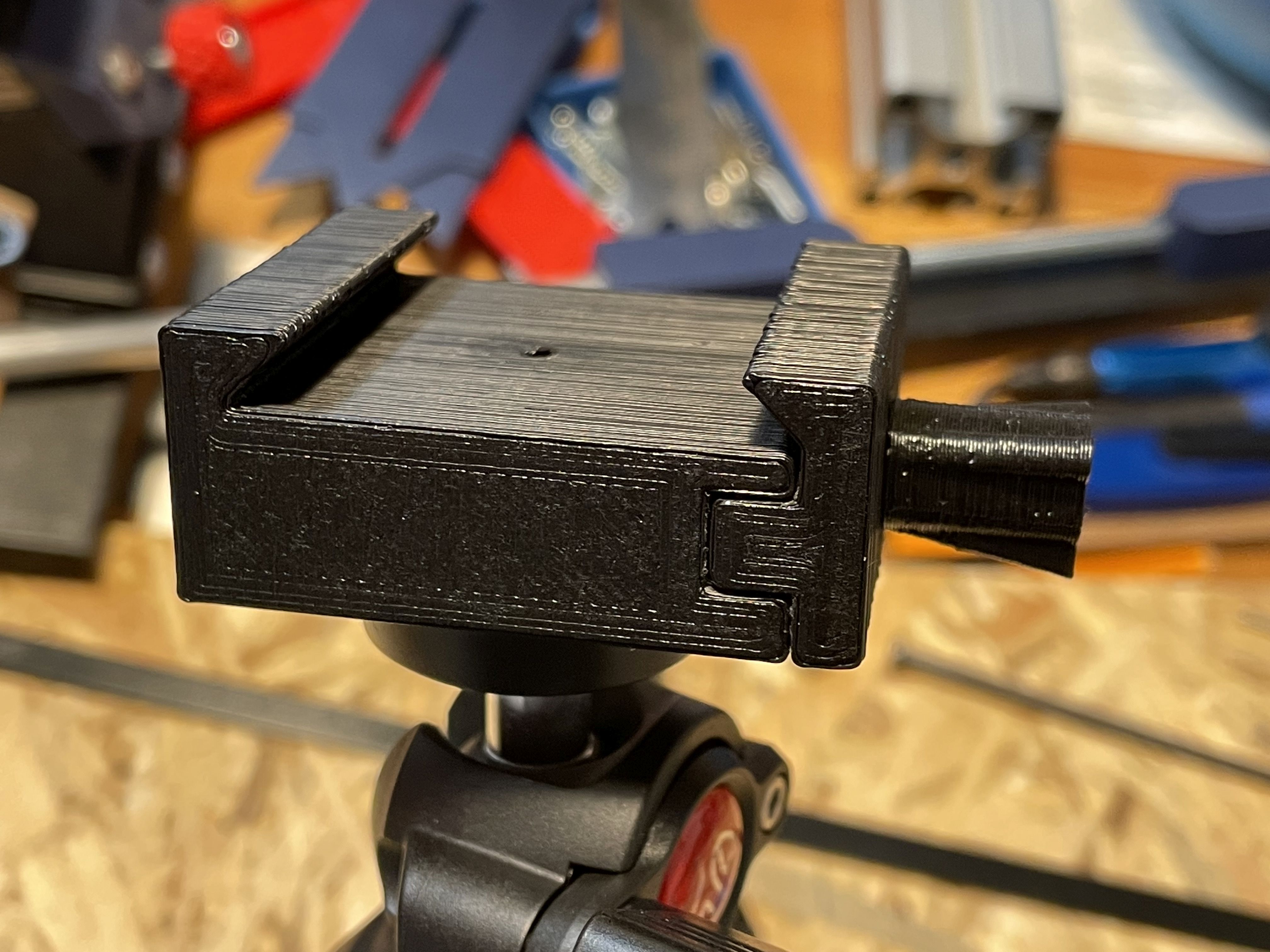 Tripod adapter for PGYTech quick release plate - Arca-Swiss style with inserts
