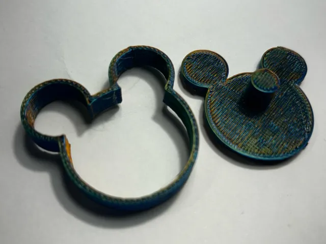 Mickey Mouse hamburger press