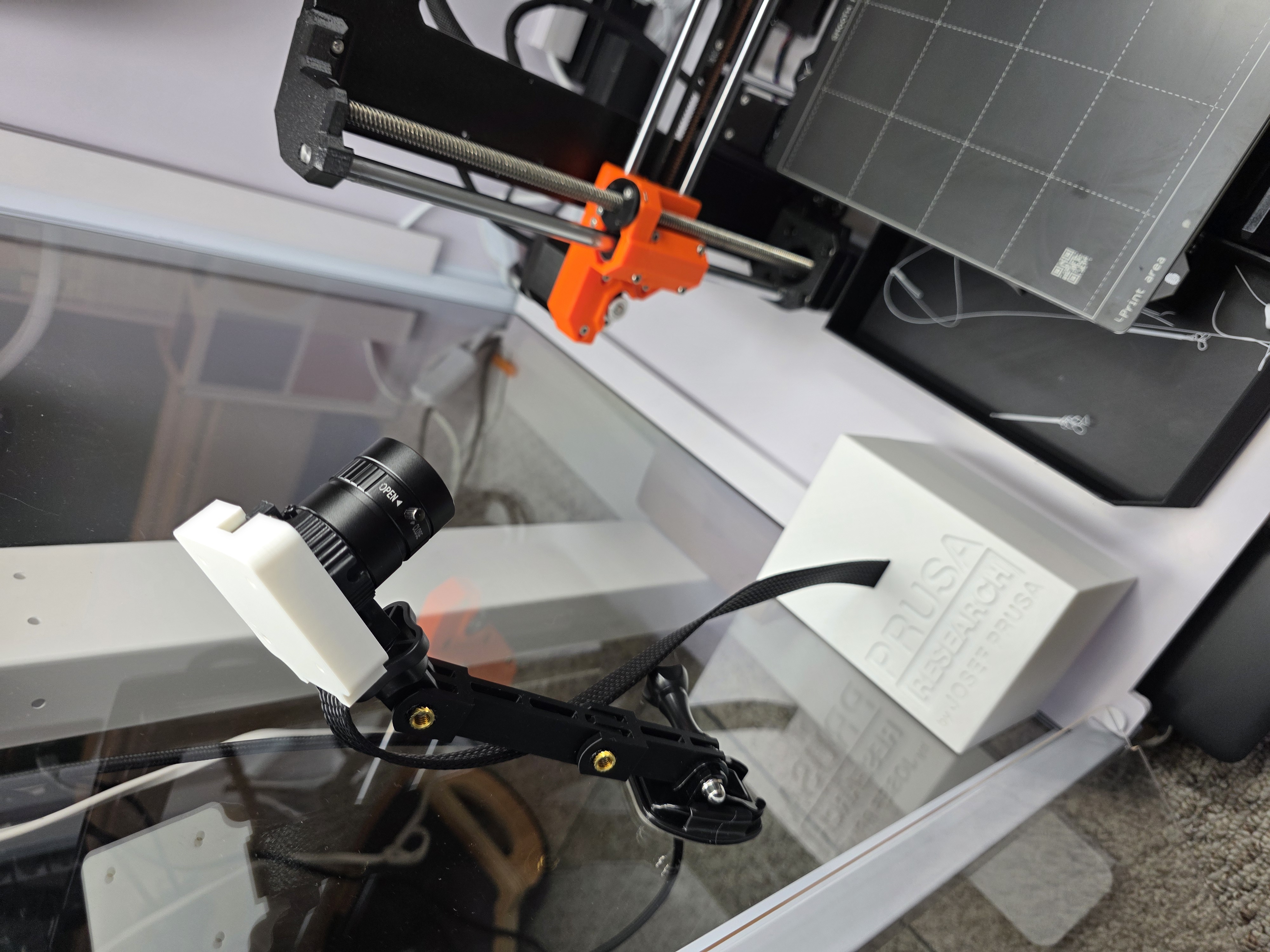 Prusa-Style Box Case for Raspberry Pi 4 (Cable Hider Edition)