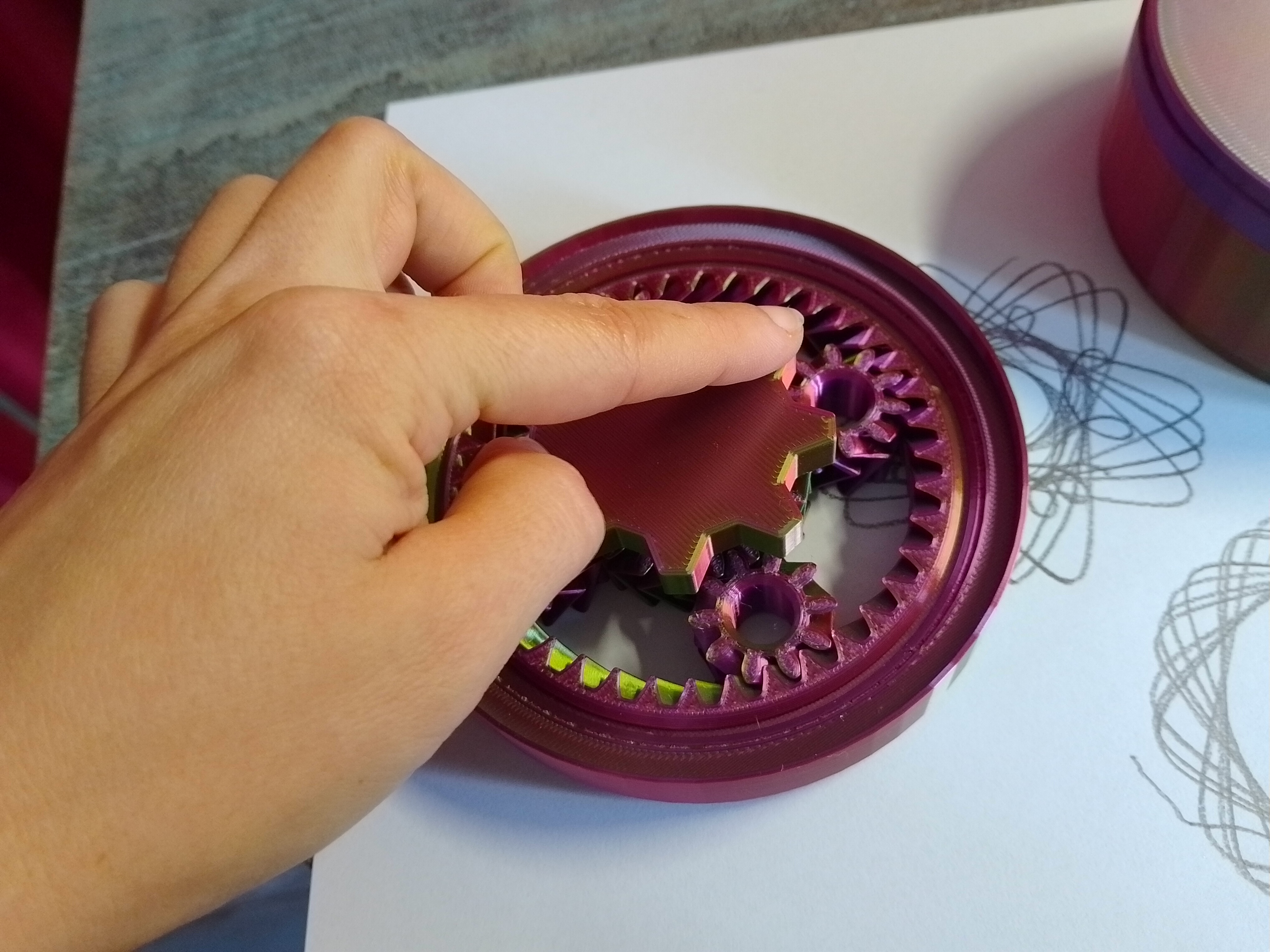 Miniatura 10 do modelo 3D Box for Spirograph
