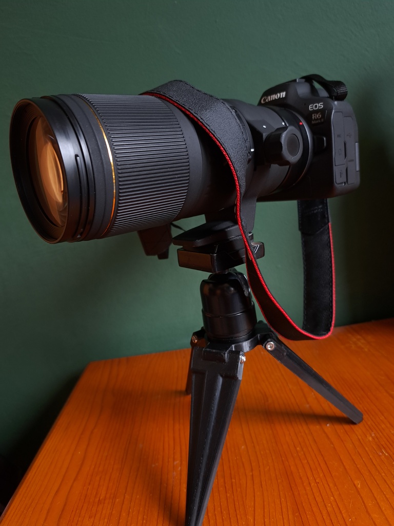 Miniatura 2 do modelo 3D Mini tripod for DSLR/Mirrorless