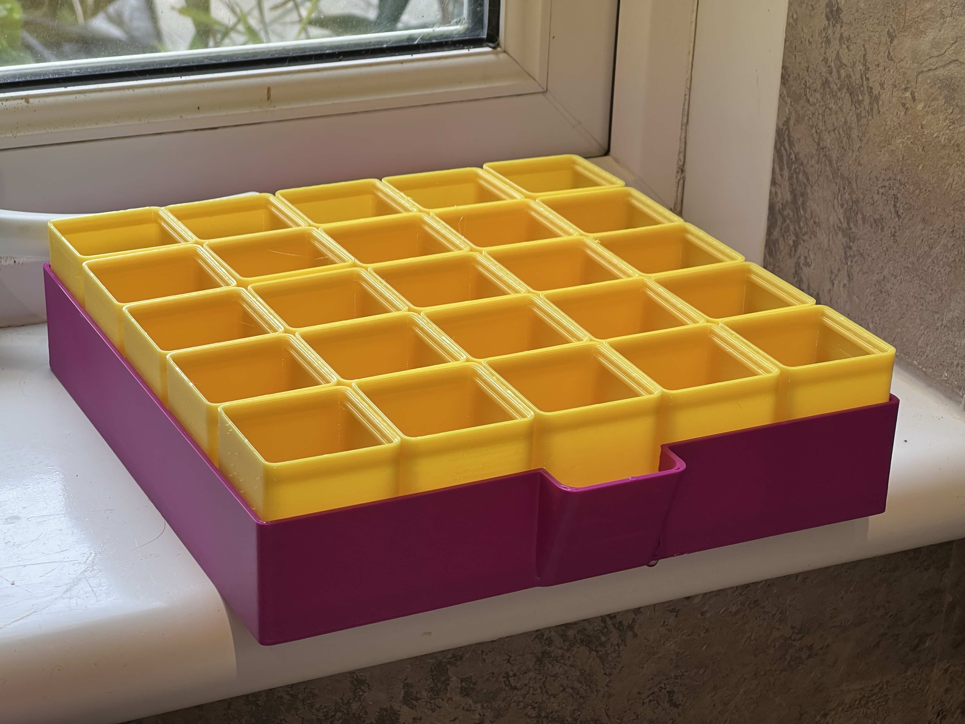 Miniatura 3 do modelo 3D Gridfinity-based seed germinator & planter