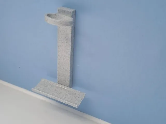 Toothbrush holder