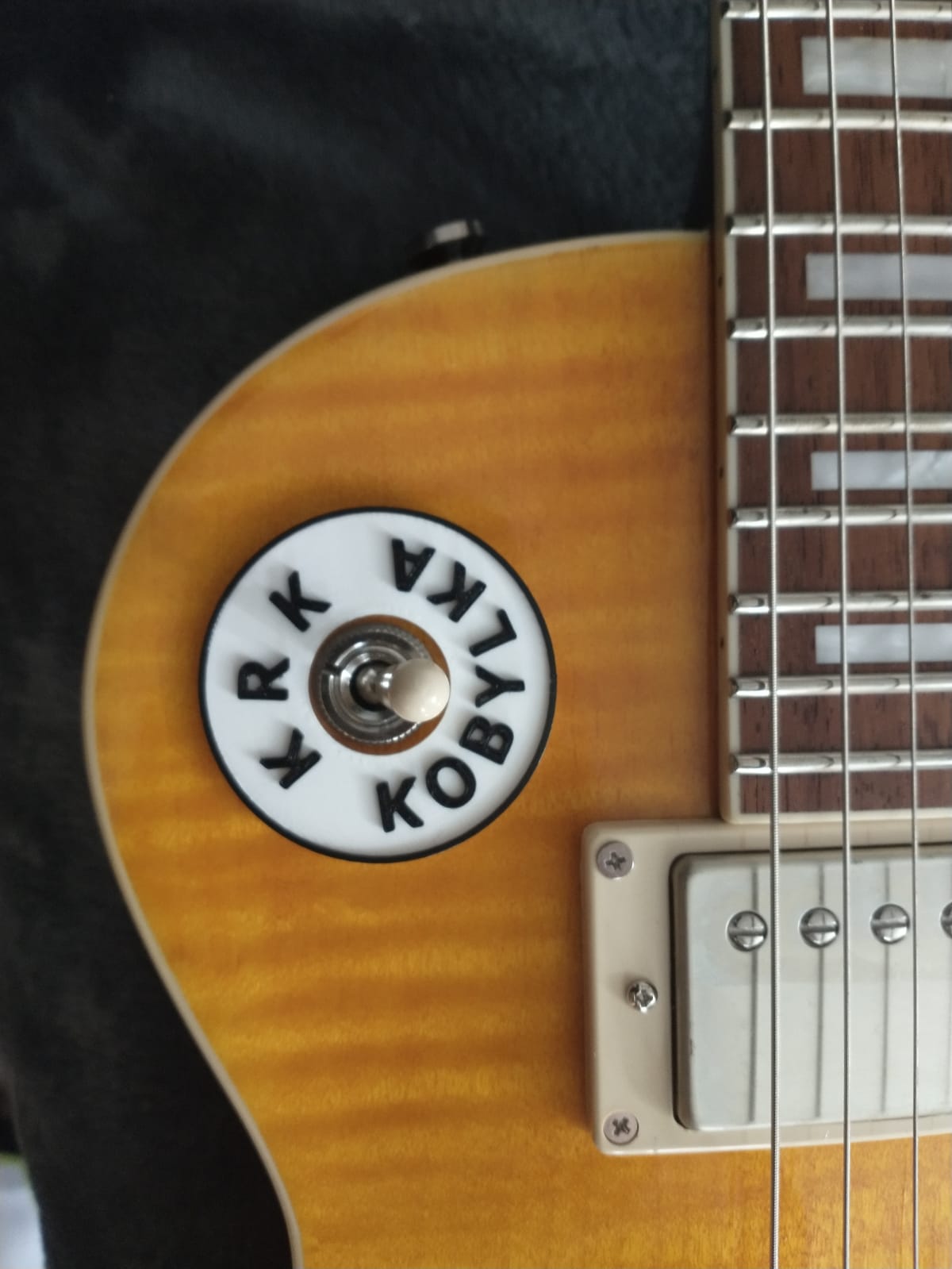 Popis přepínače Les Paul
