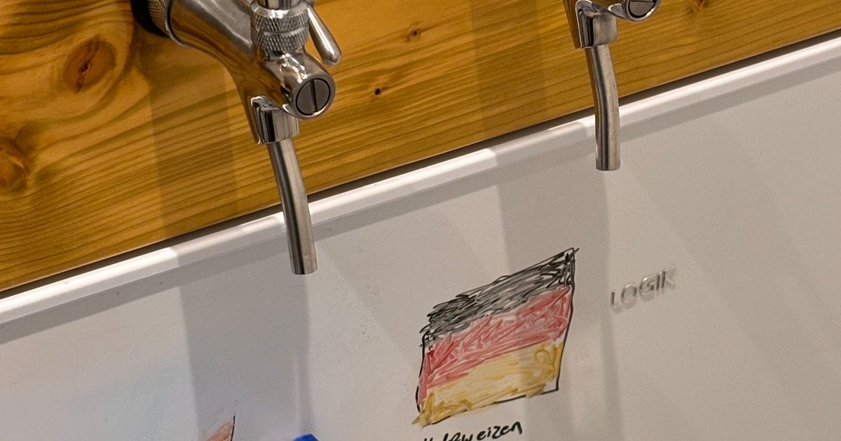 Kegerator/keezer drip tray by KarlIRL Download free STL