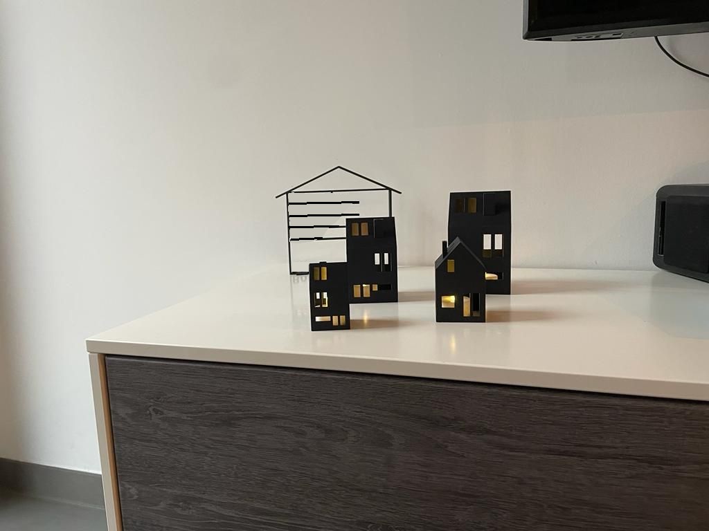 Teelichthaus Dekoration elektrische Kerze / Tea light house decoration electric candle