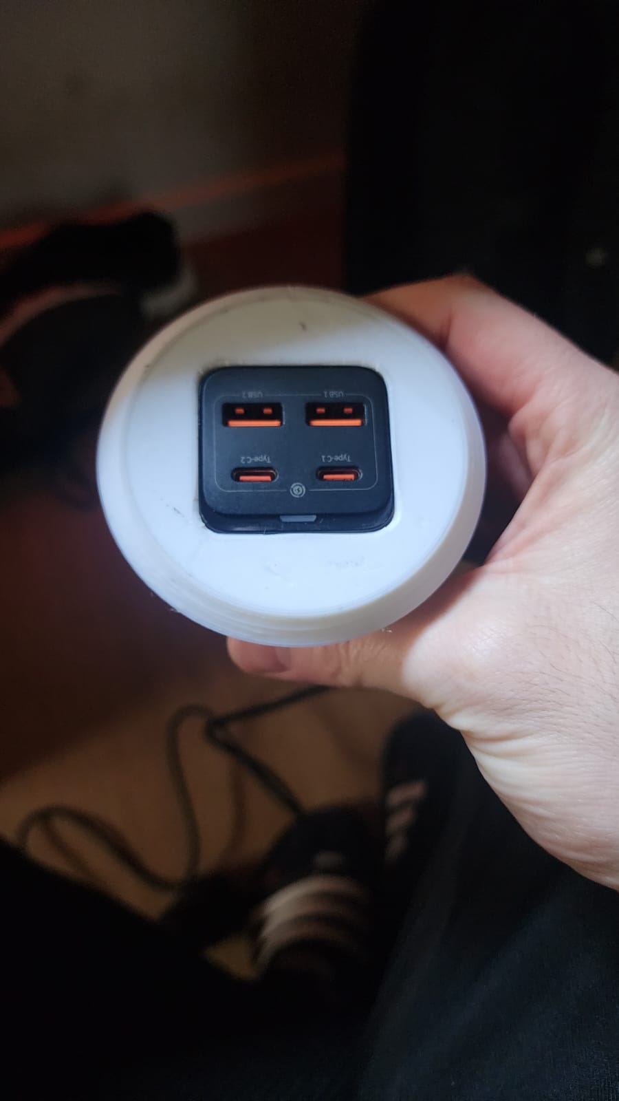 Beasus charger deskthrough mount