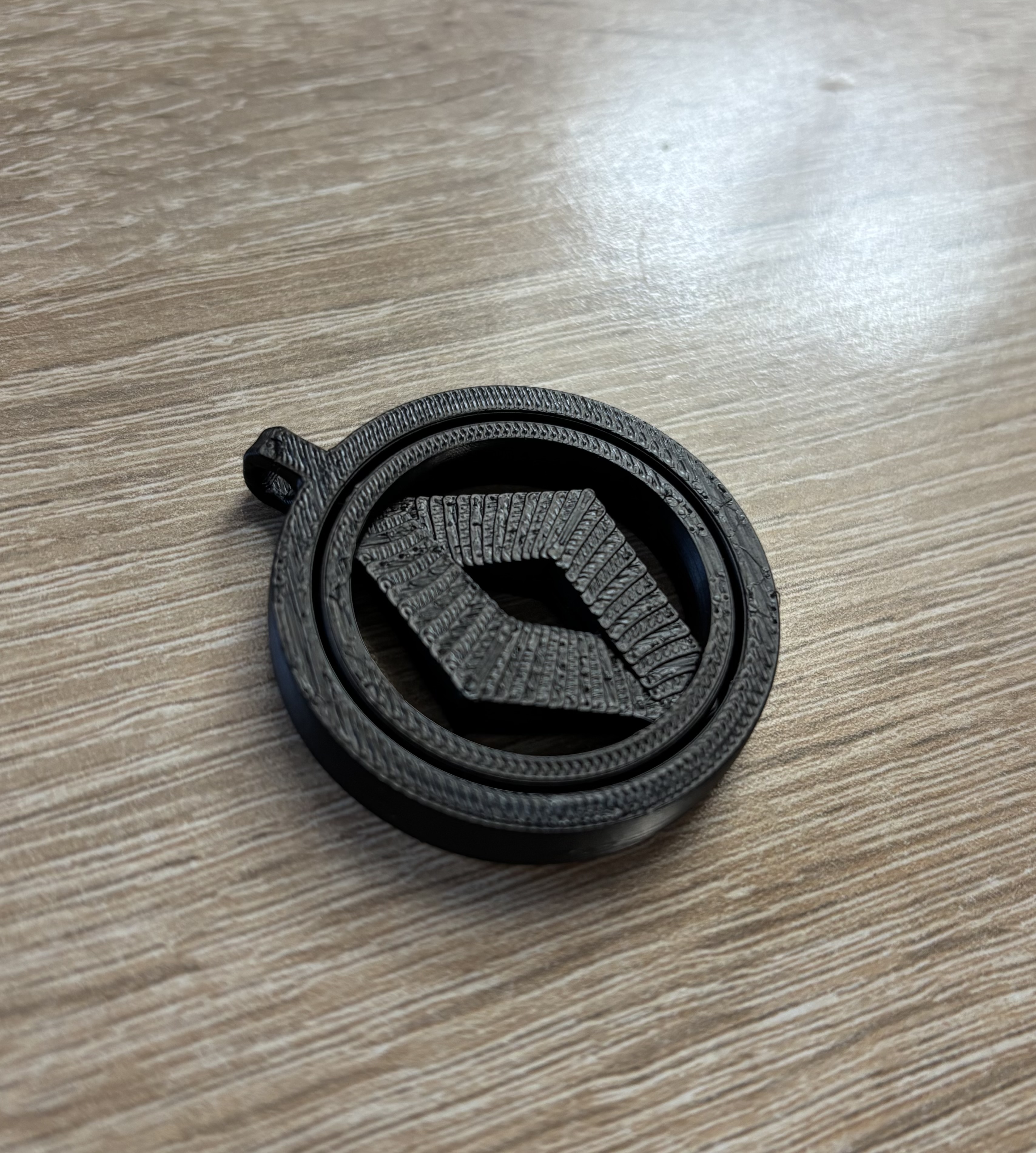 Renault spinning keychain