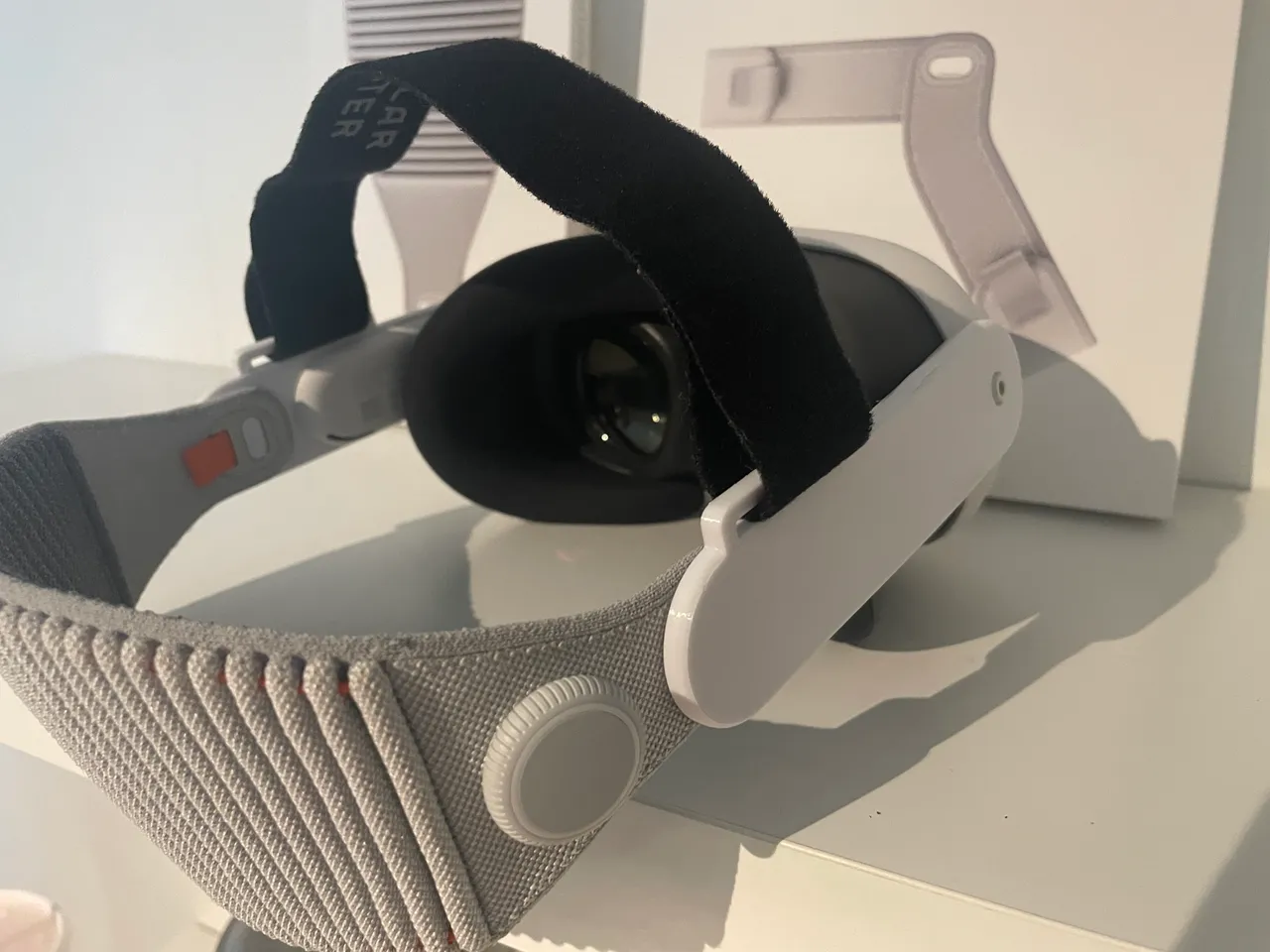 Apple Vision Pro - Solo Knit Band Adapters for Meta Quest 3