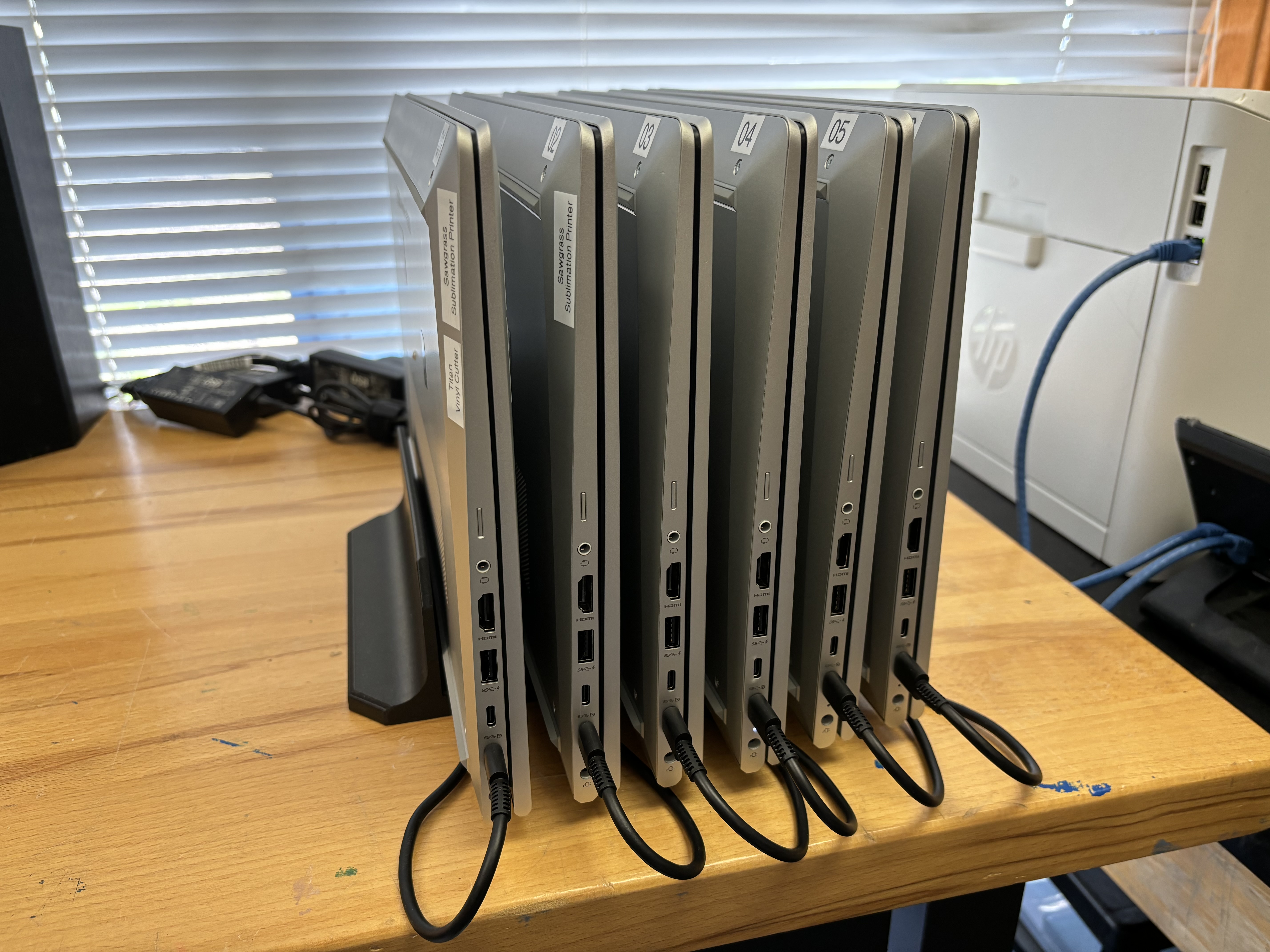 Vertical Laptop Stand (6 Laptops)