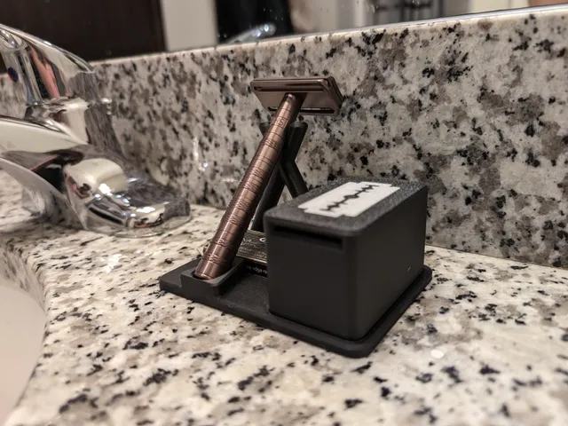 Shaving Stand - Henson AL13 - Safety Razor