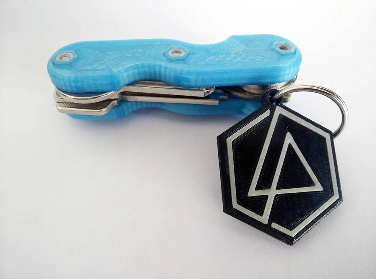 Linkin Park Keychain (dual color compatible) by xadow | Download