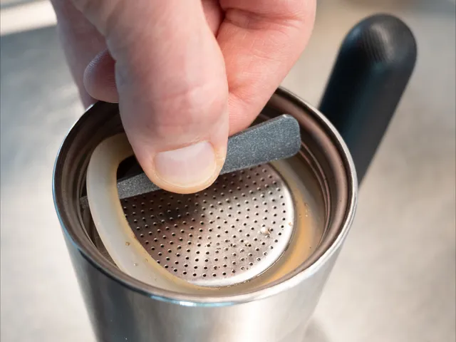 Bialetti moka gasket tool