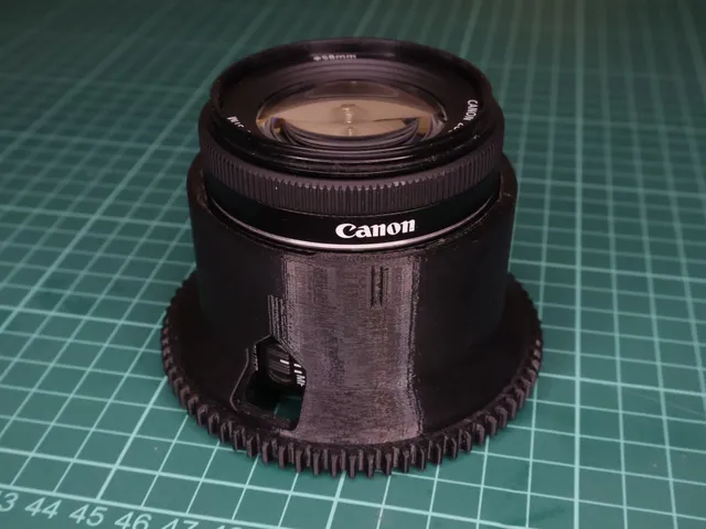 SeaFrogs zoom gear for Canon EF-S 18-55mm f/3.5-5.6 IS STM