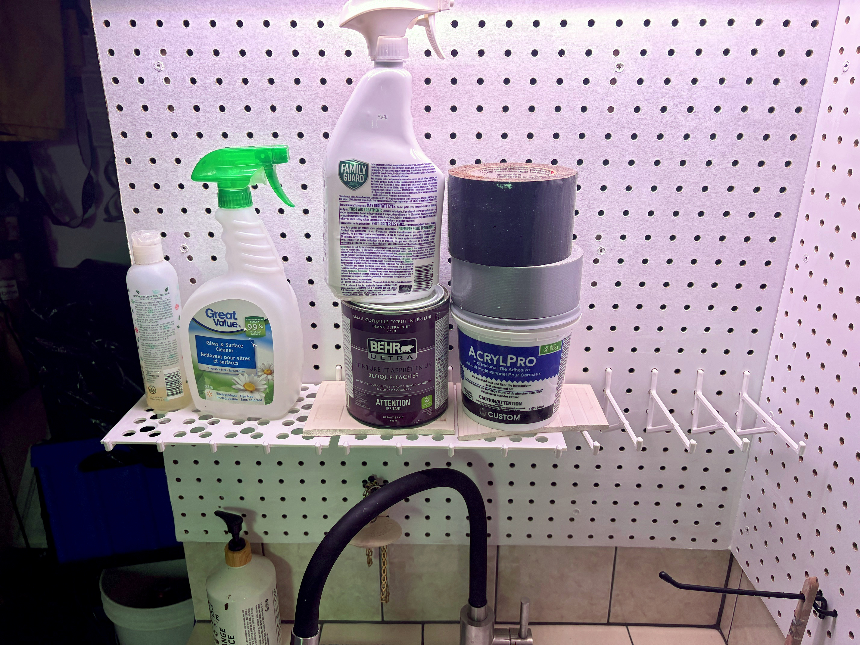 Holey Shelf support bracket + shelves