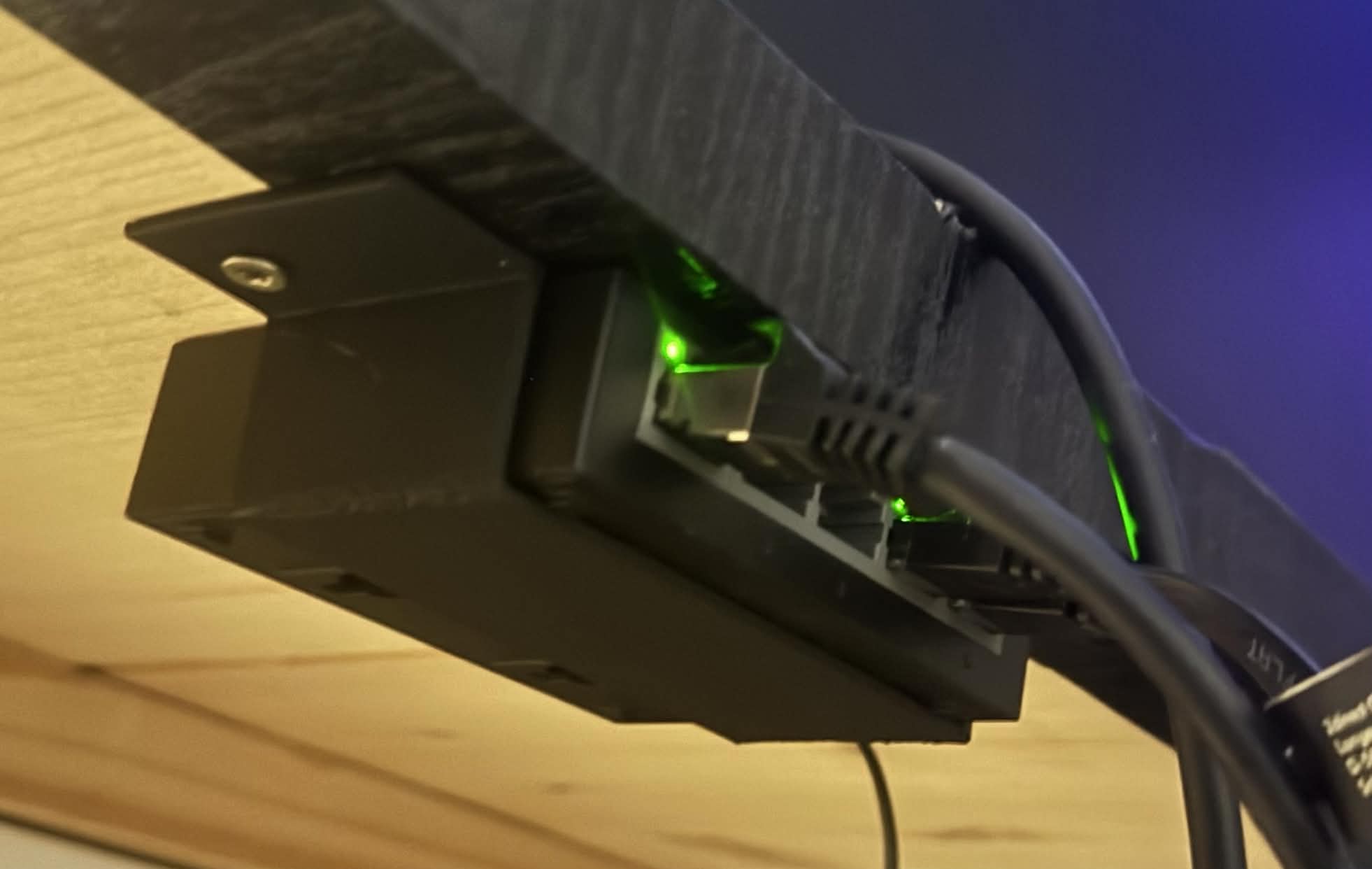 TP-Link LS1005G switch holder 3D model