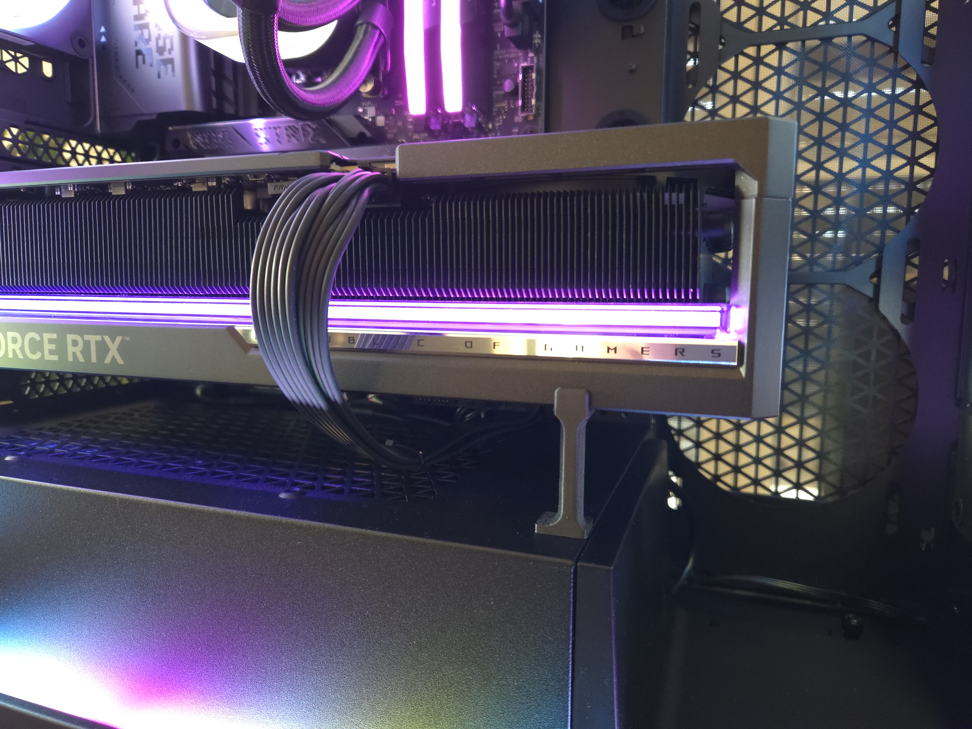 ASUS Astral 5080/5090 graphics card holder + adjustable one