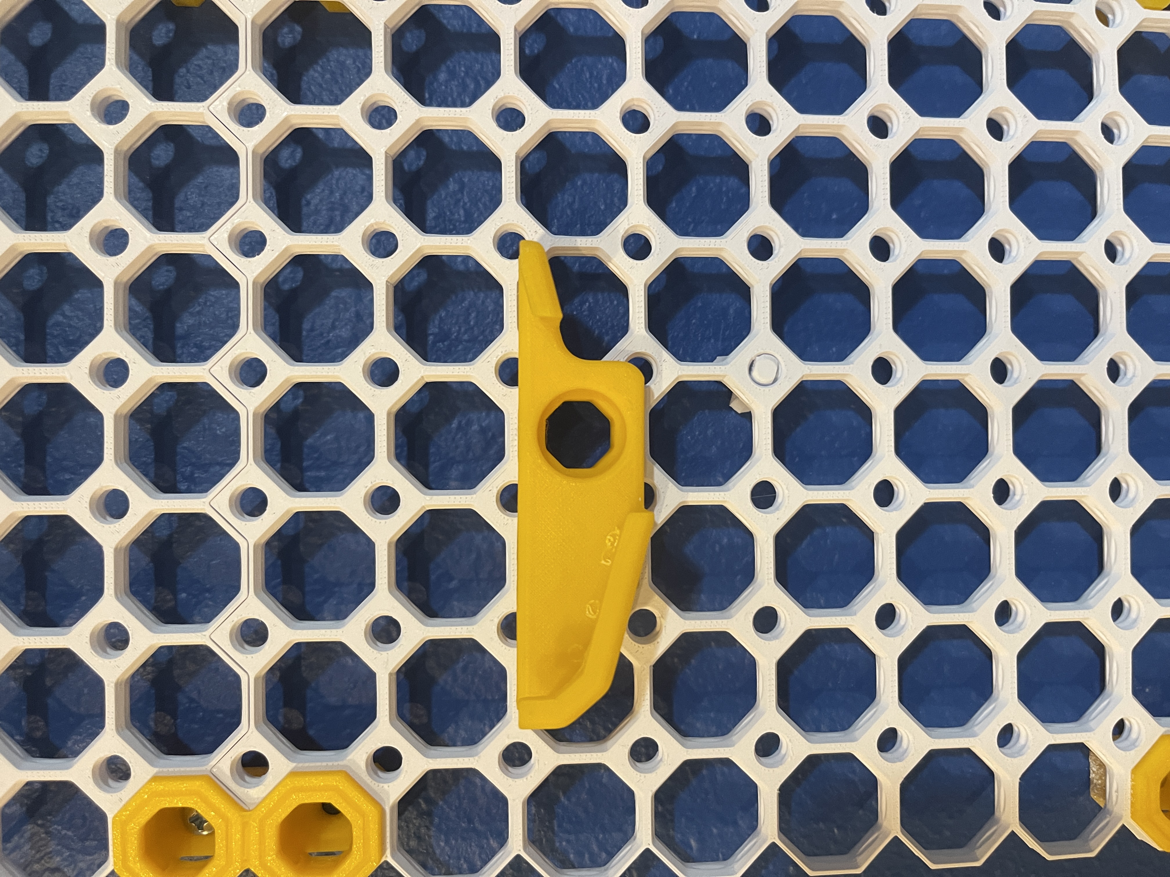 Miniatura 2 do modelo 3D Multiboard Snap Mount Caliper Holder