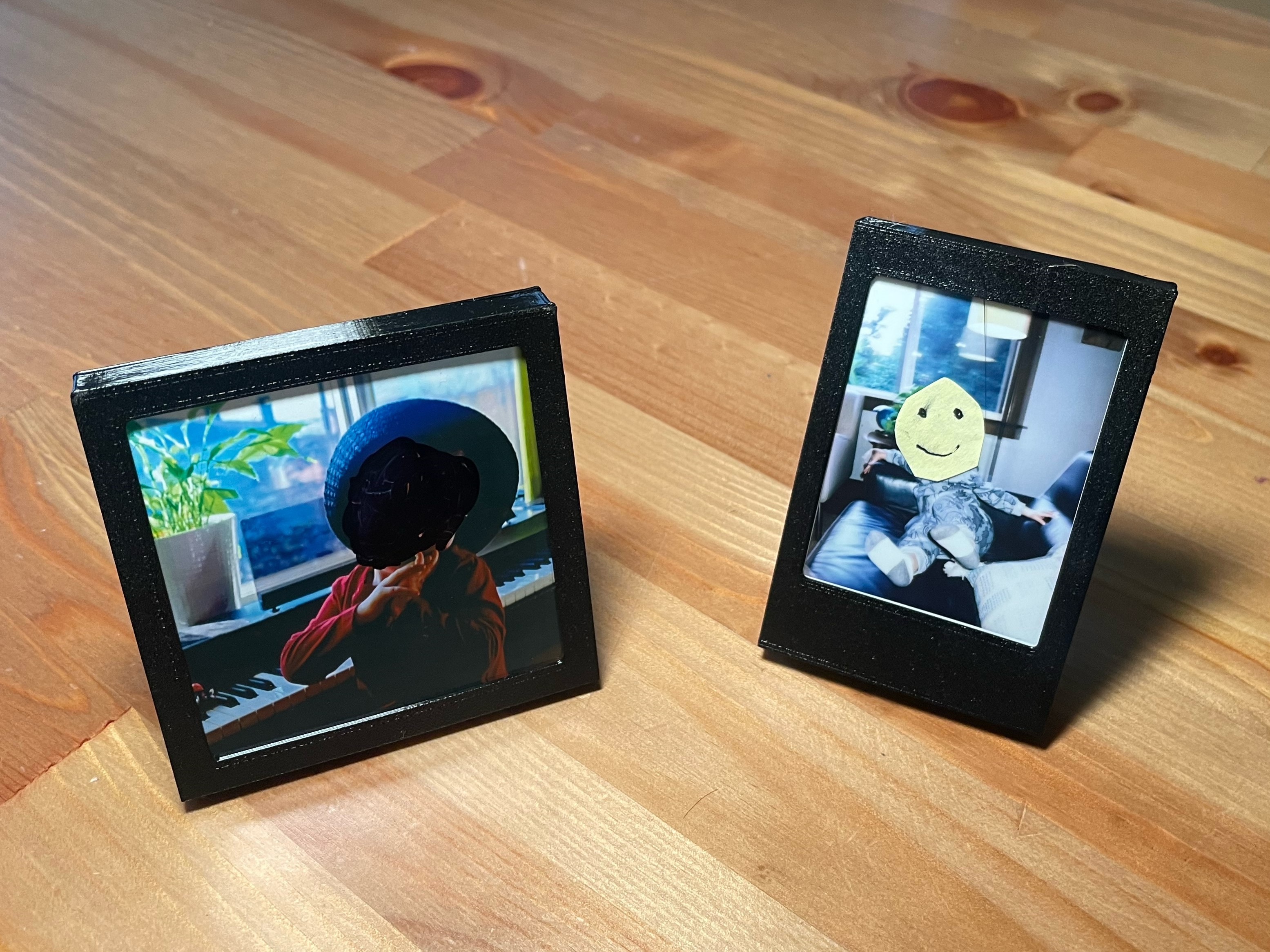 Print In Place Instant Photo Frames