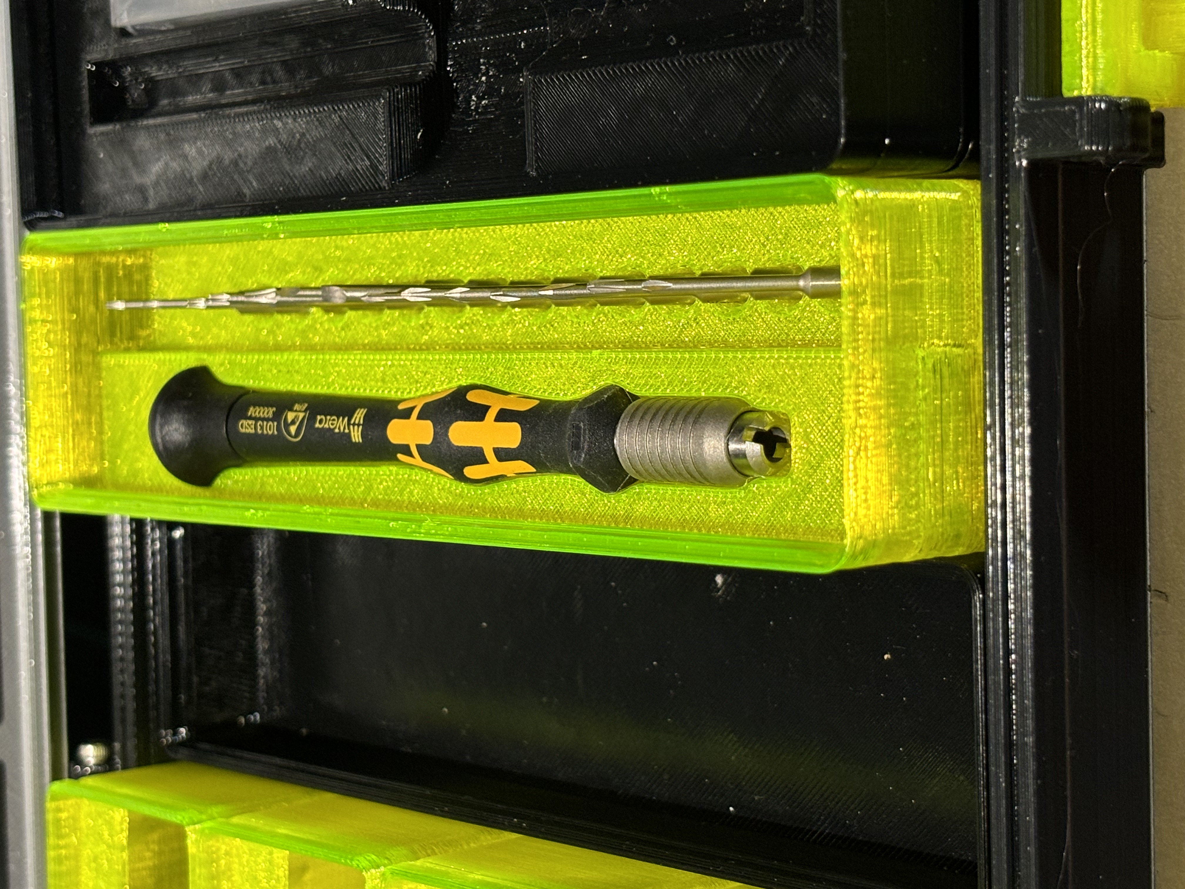 Wera 1013 Kraftform Micro Gridfinity 1x4x6 bin